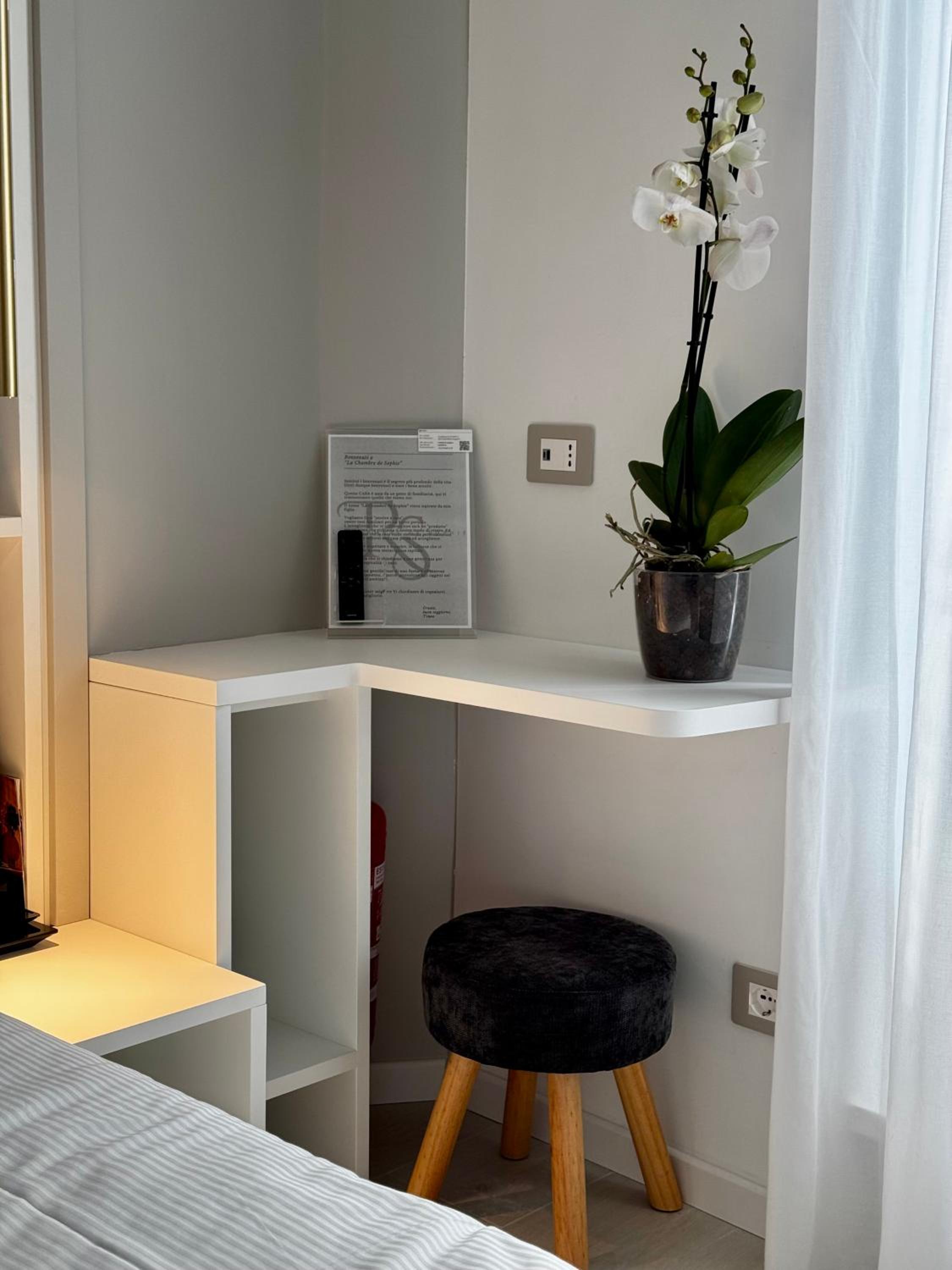 Ponte Milvio Suite & Parking- La Chambre de Sophie