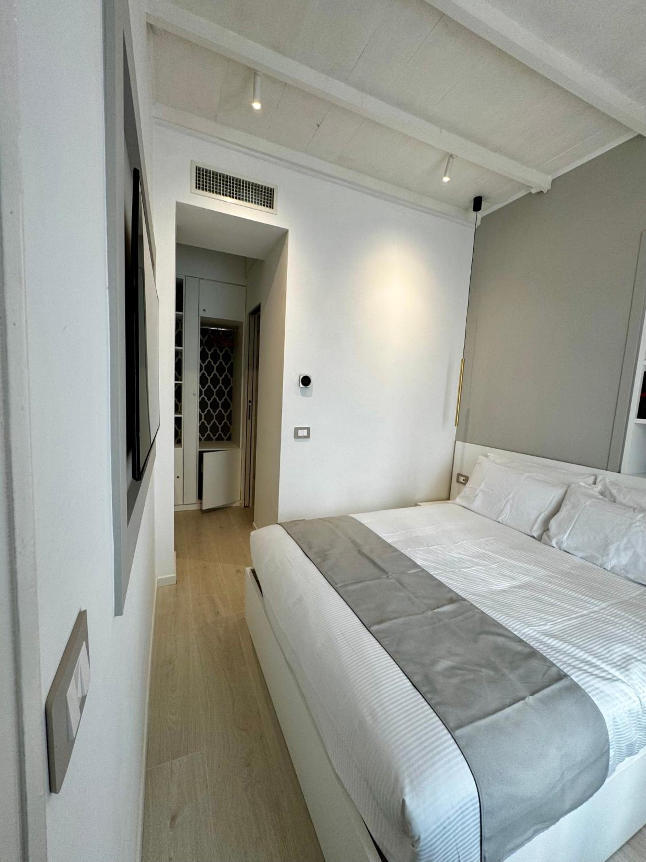Ponte Milvio Suite & Parking- La Chambre de Sophie