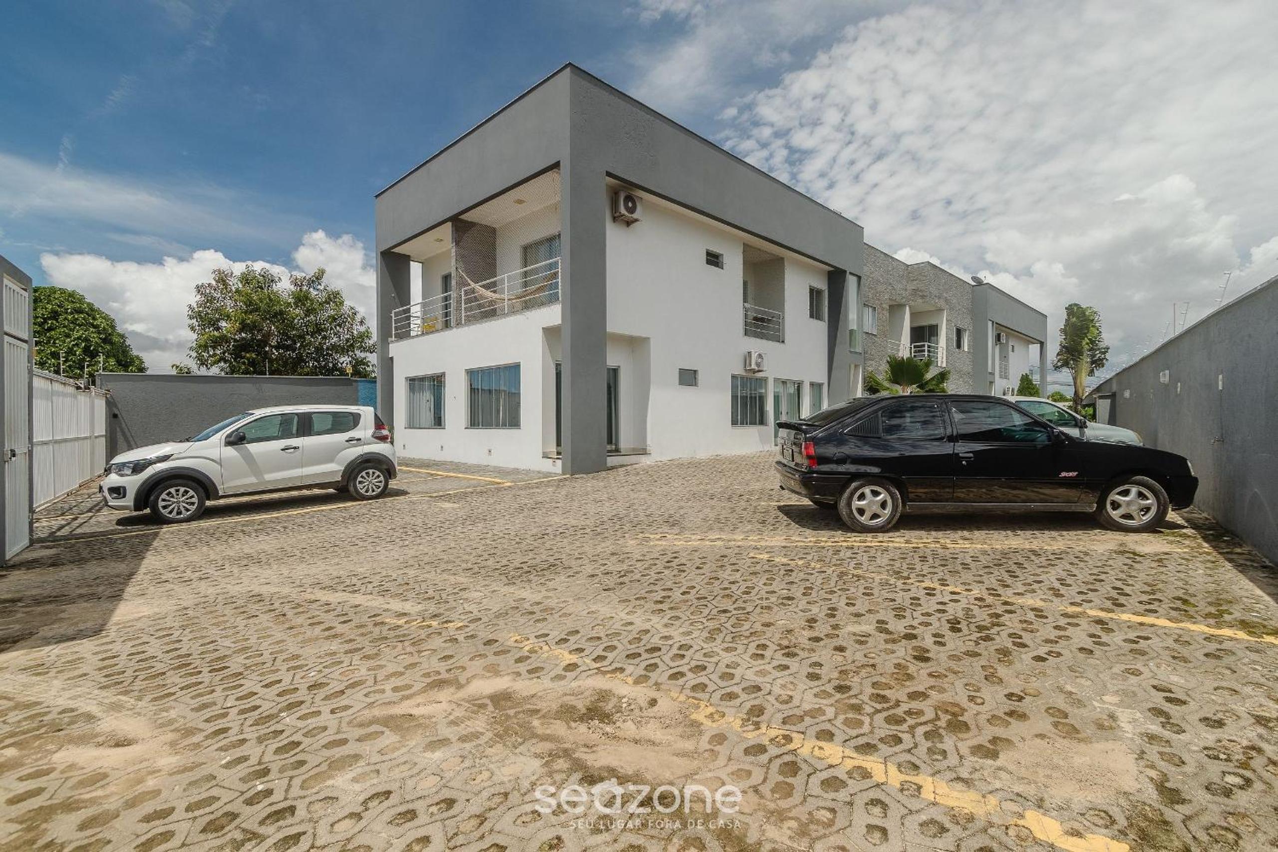 Apartment in Condominium with Pool VDV0014