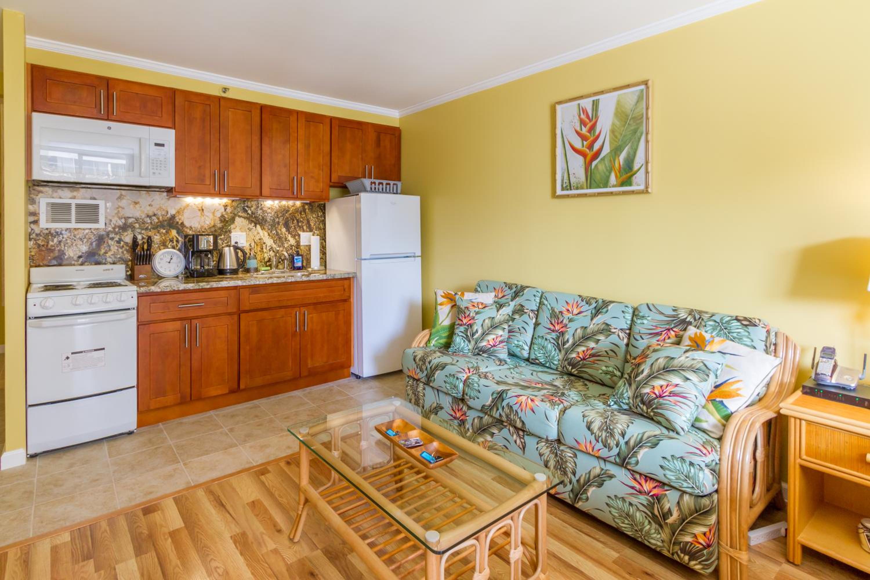 Tropical Studios at Marine Surf Waikiki - FREE PARKING - BEST LOCATION - FULL KITCHEN - SWIMMING POOL 照片第 216 張,共 263 張