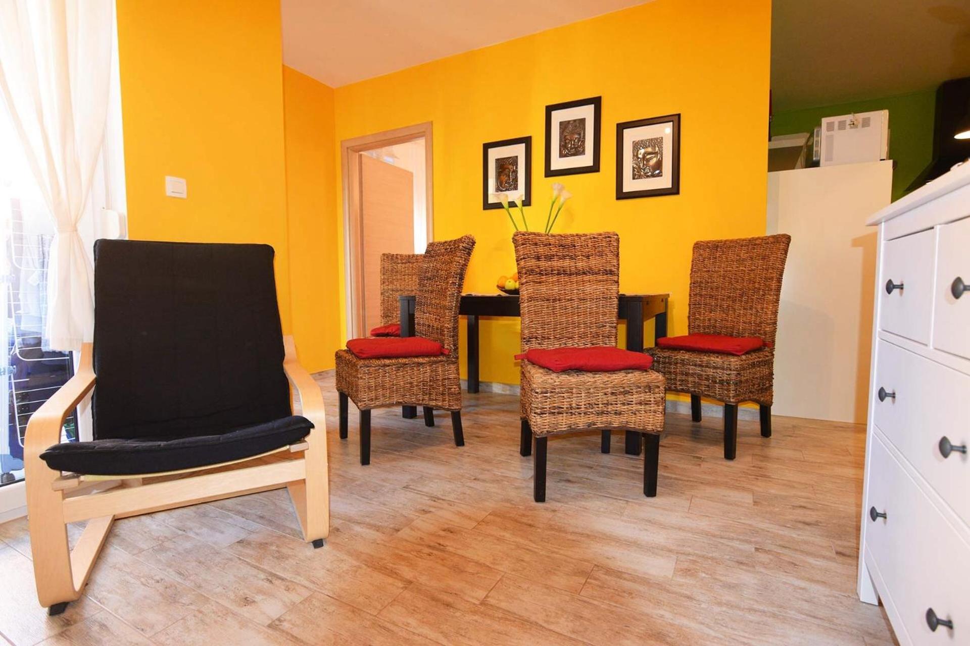Apartment Plutus