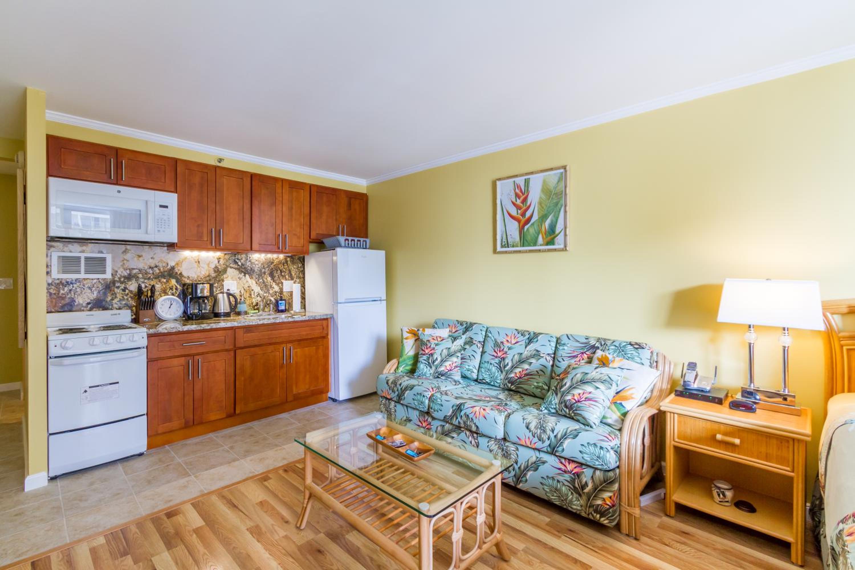 Tropical Studios at Marine Surf Waikiki - FREE PARKING - BEST LOCATION - FULL KITCHEN - SWIMMING POOL 照片第 146 張,共 263 張