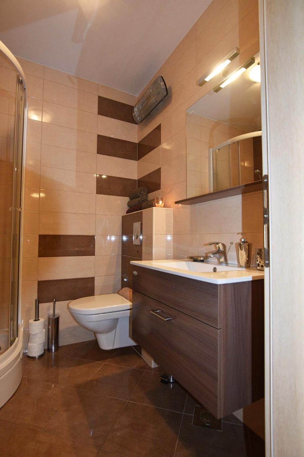 Apartment Plutus