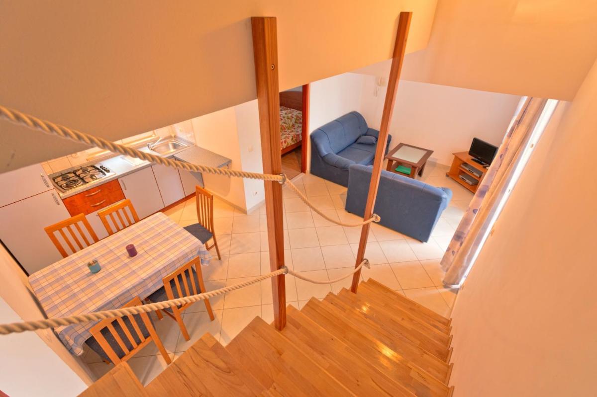 Photo 47