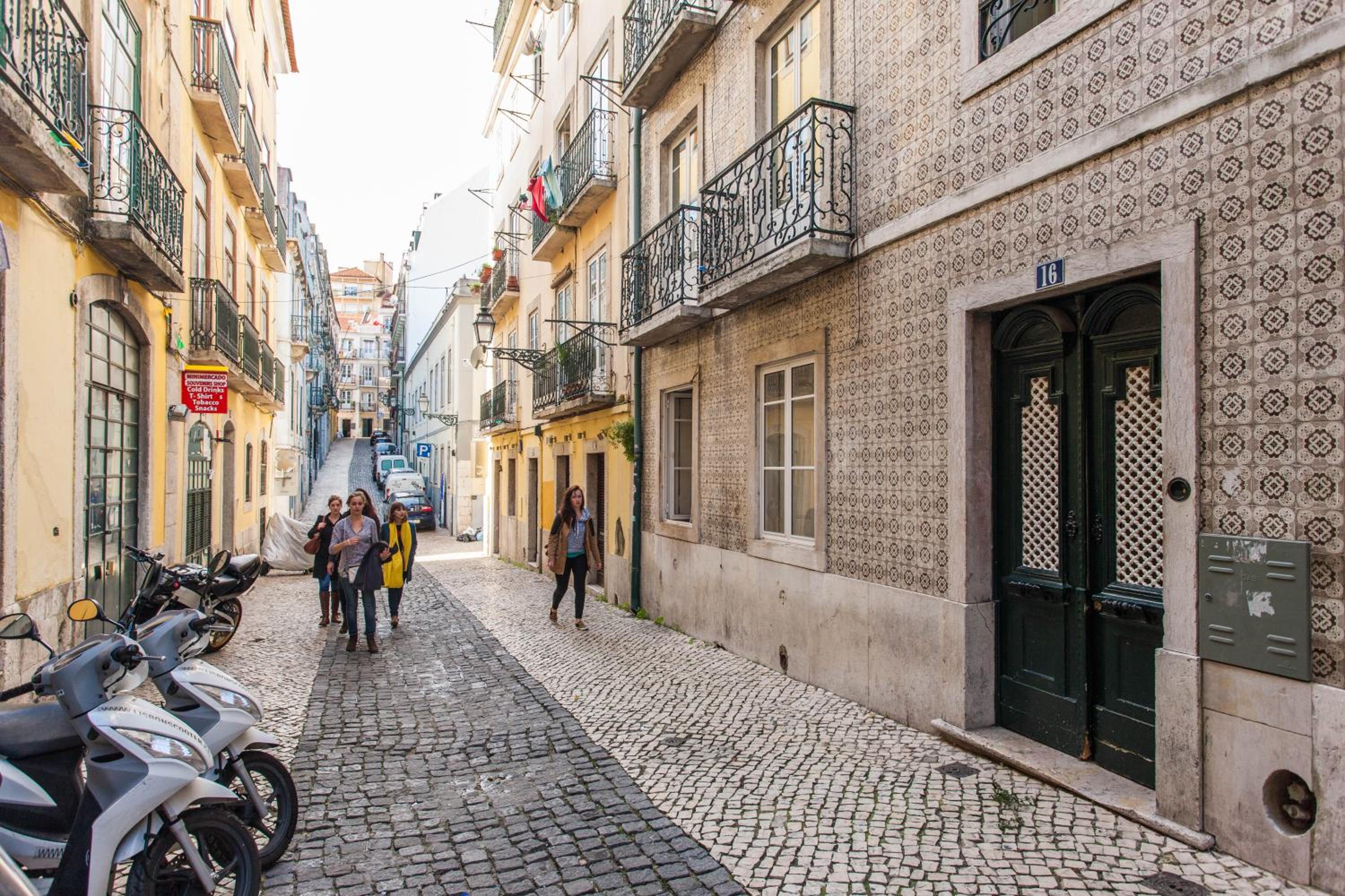 Your Lisbon Home Bairro Alto view 2