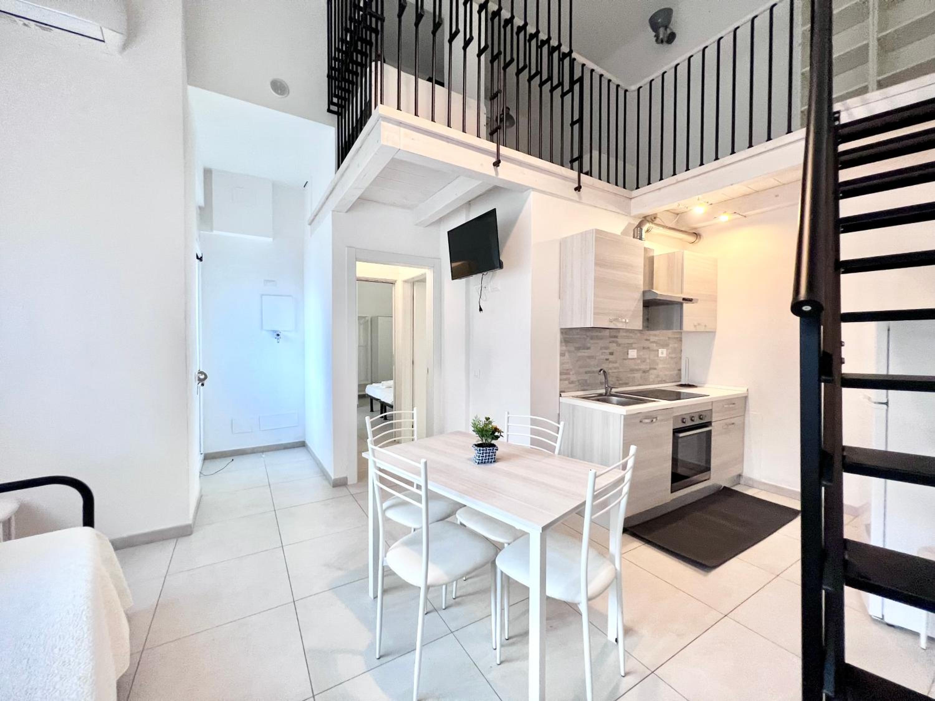 8 Lofts - Apartments - 2