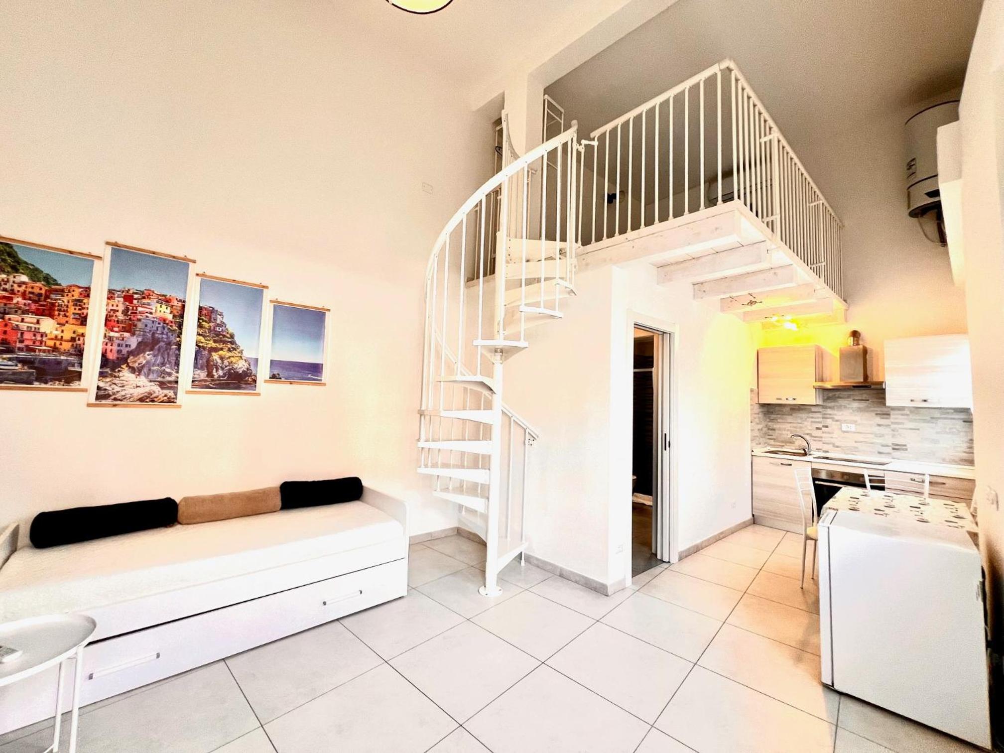 8 Lofts - Apartments - 2