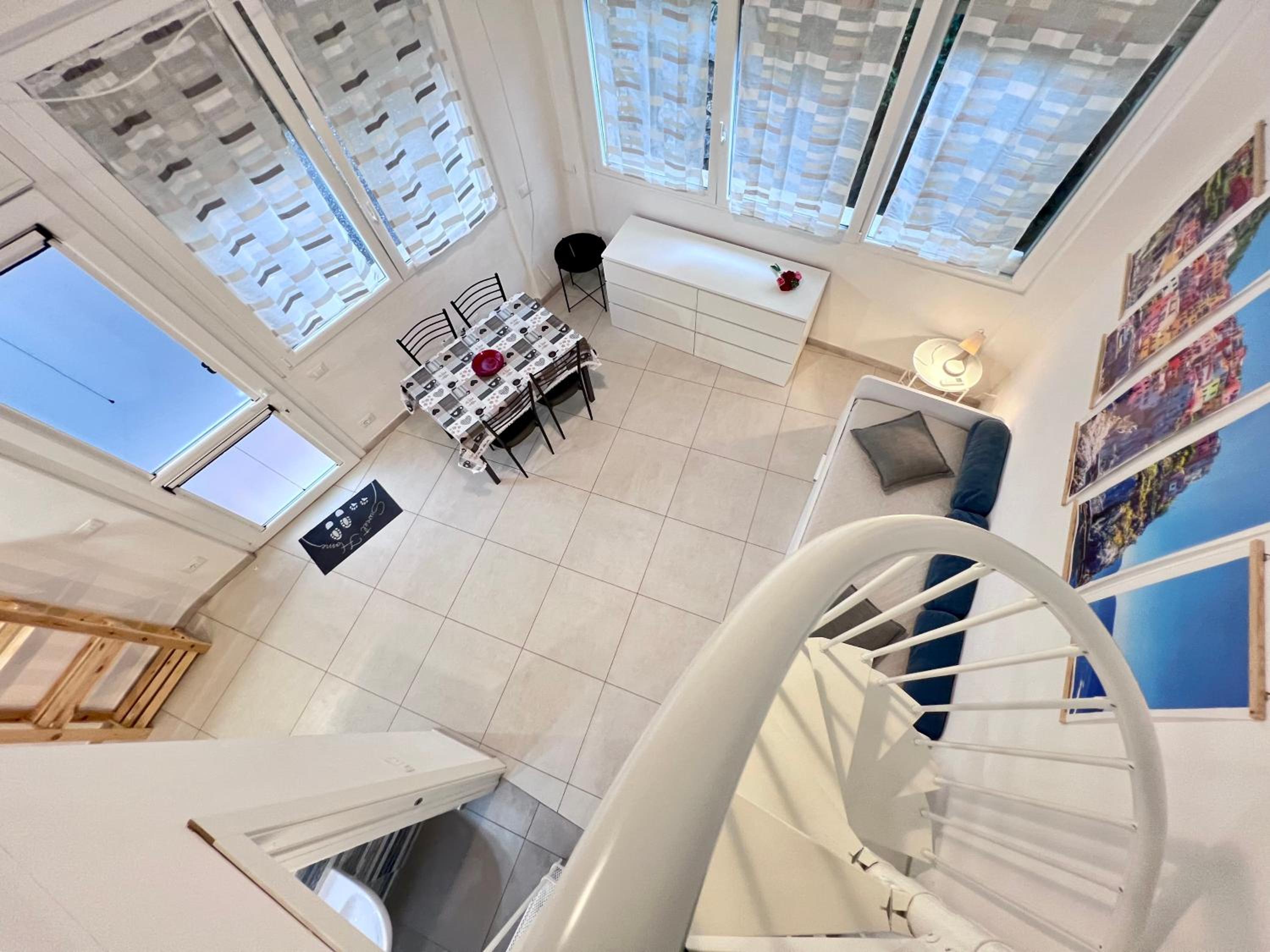 8 Lofts - Apartments - 2