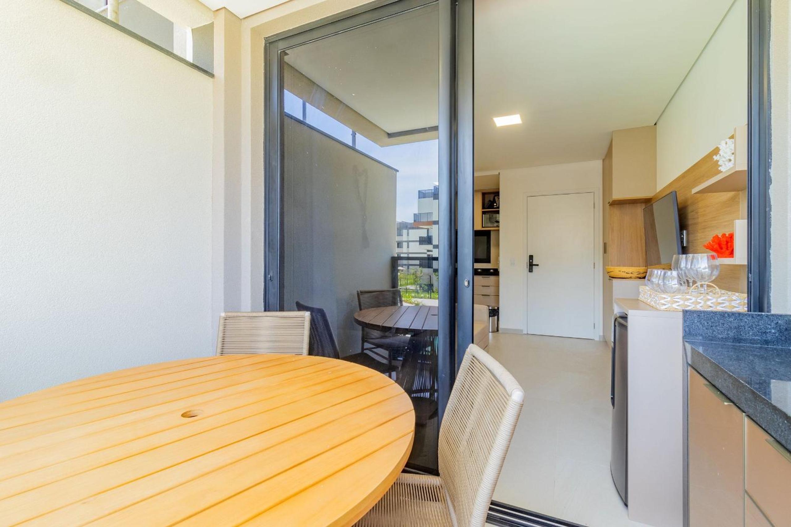 Cais Eco #107 - Flatt with balcony by Carpediem