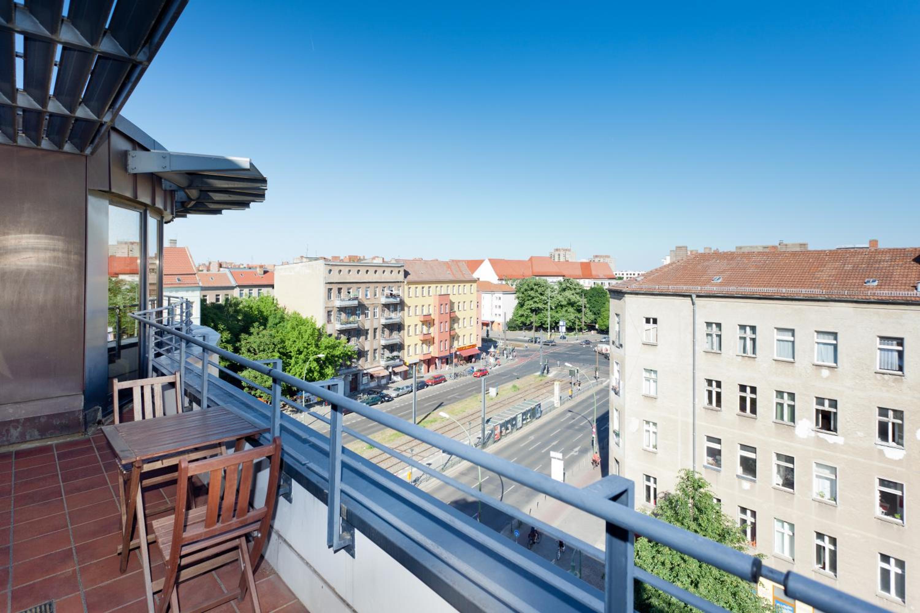 The Danziger, 2 unique roof top units in PrenzlauerBerg, group & family friendly, from 2 up to 7 Guests