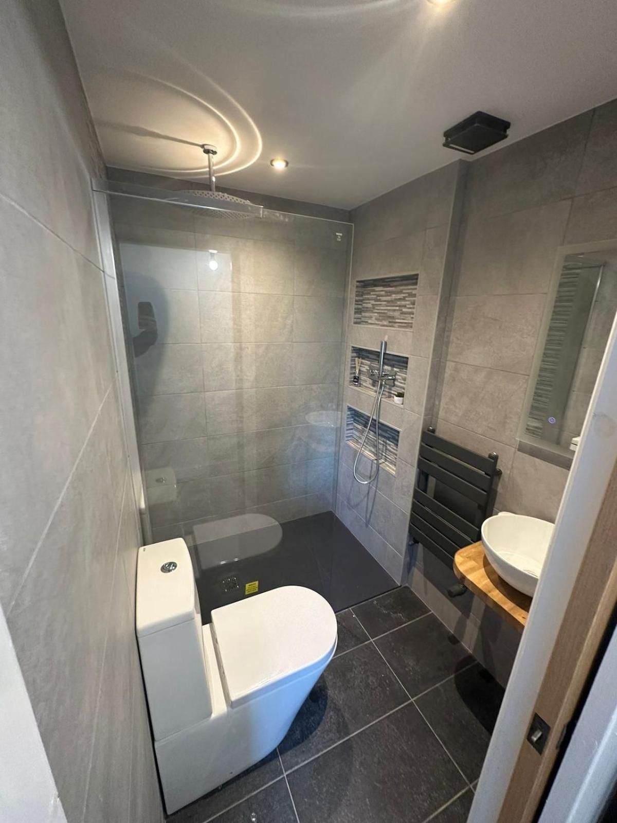 3 Bed house near Tenby with Hot Tub