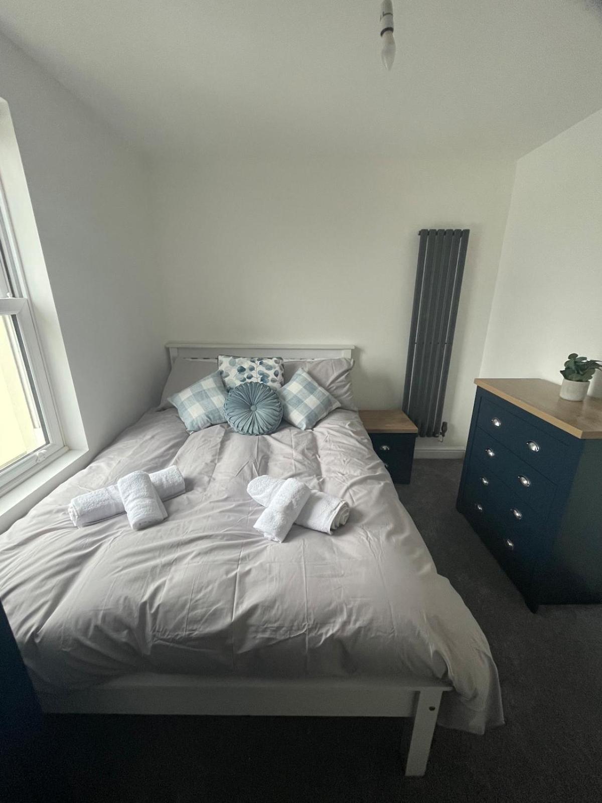 3 Bed house near Tenby with Hot Tub