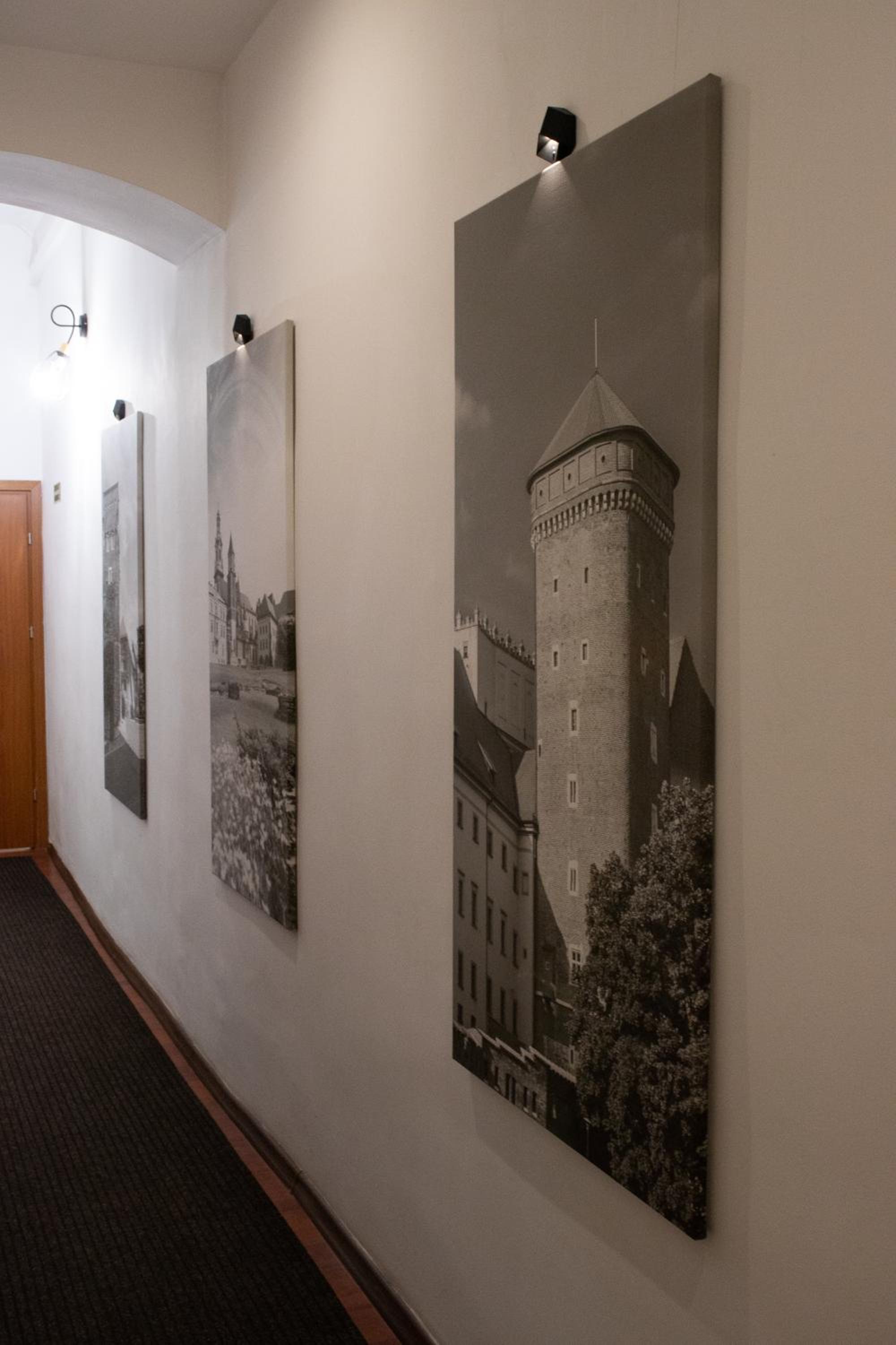 Krakow Apartments & Rooms