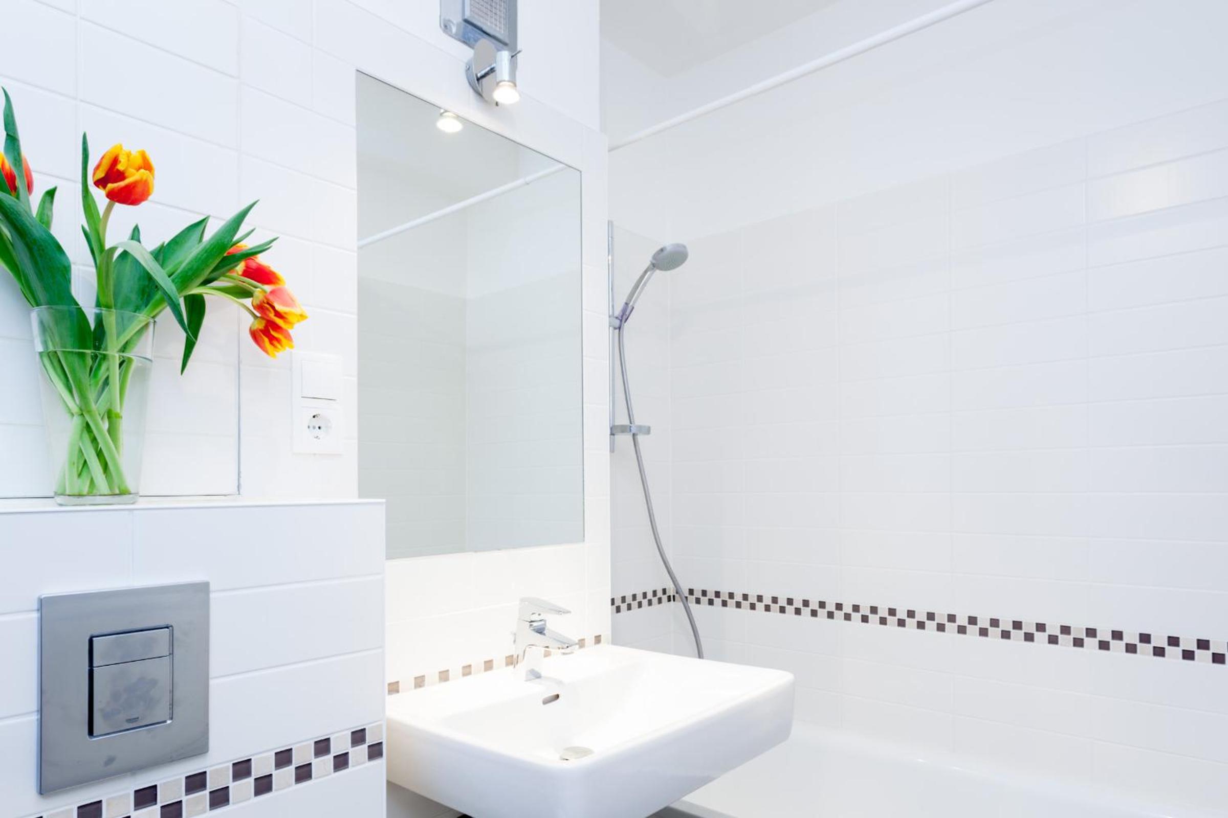The Maybach - rooftop living XBerg, 1BR, 1 living room, group & family friendly, 2 - 4 Guests