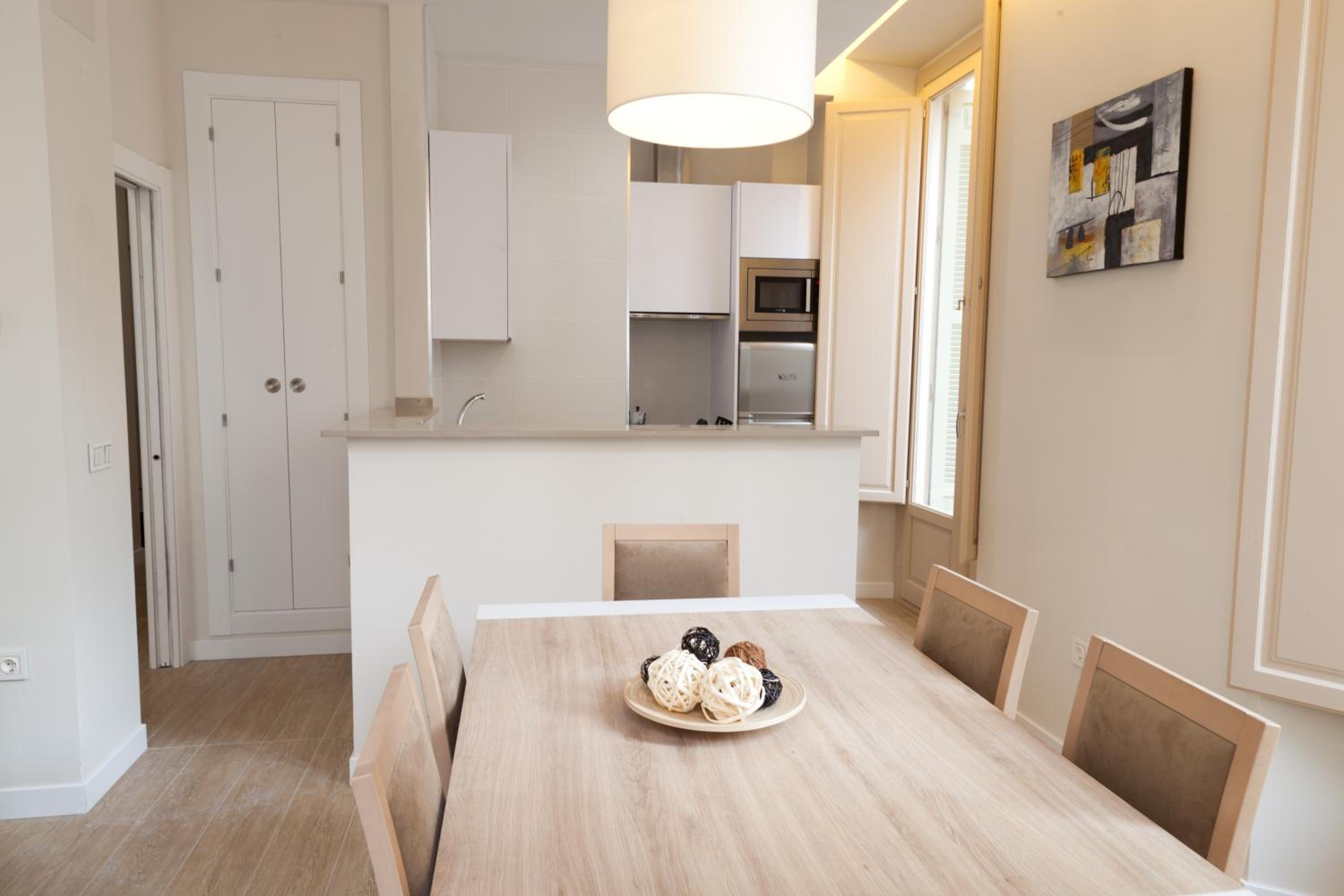 Apartamentos Pinar Málaga Centro - Carretería