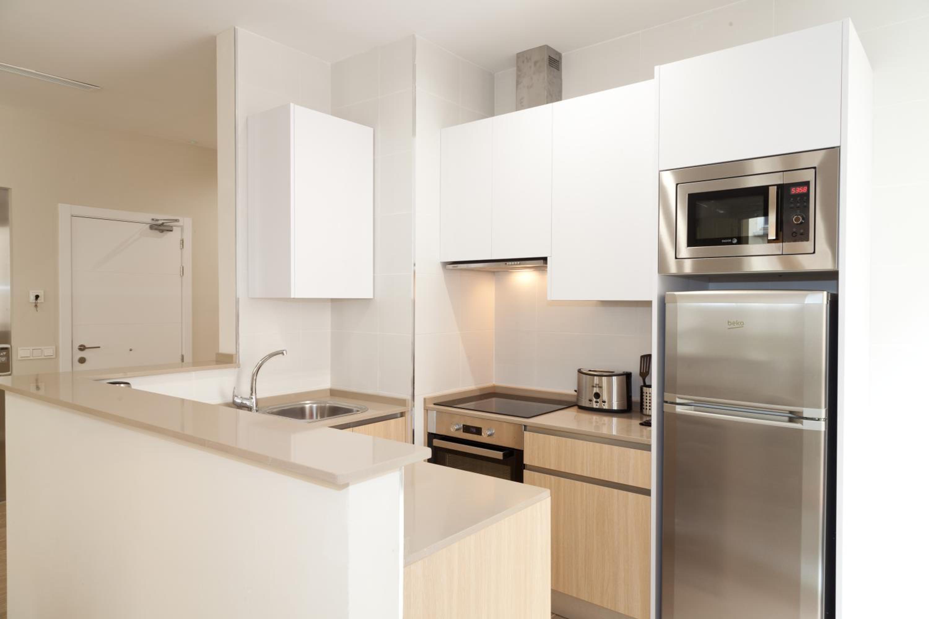 Apartamentos Pinar Málaga Centro - Carretería