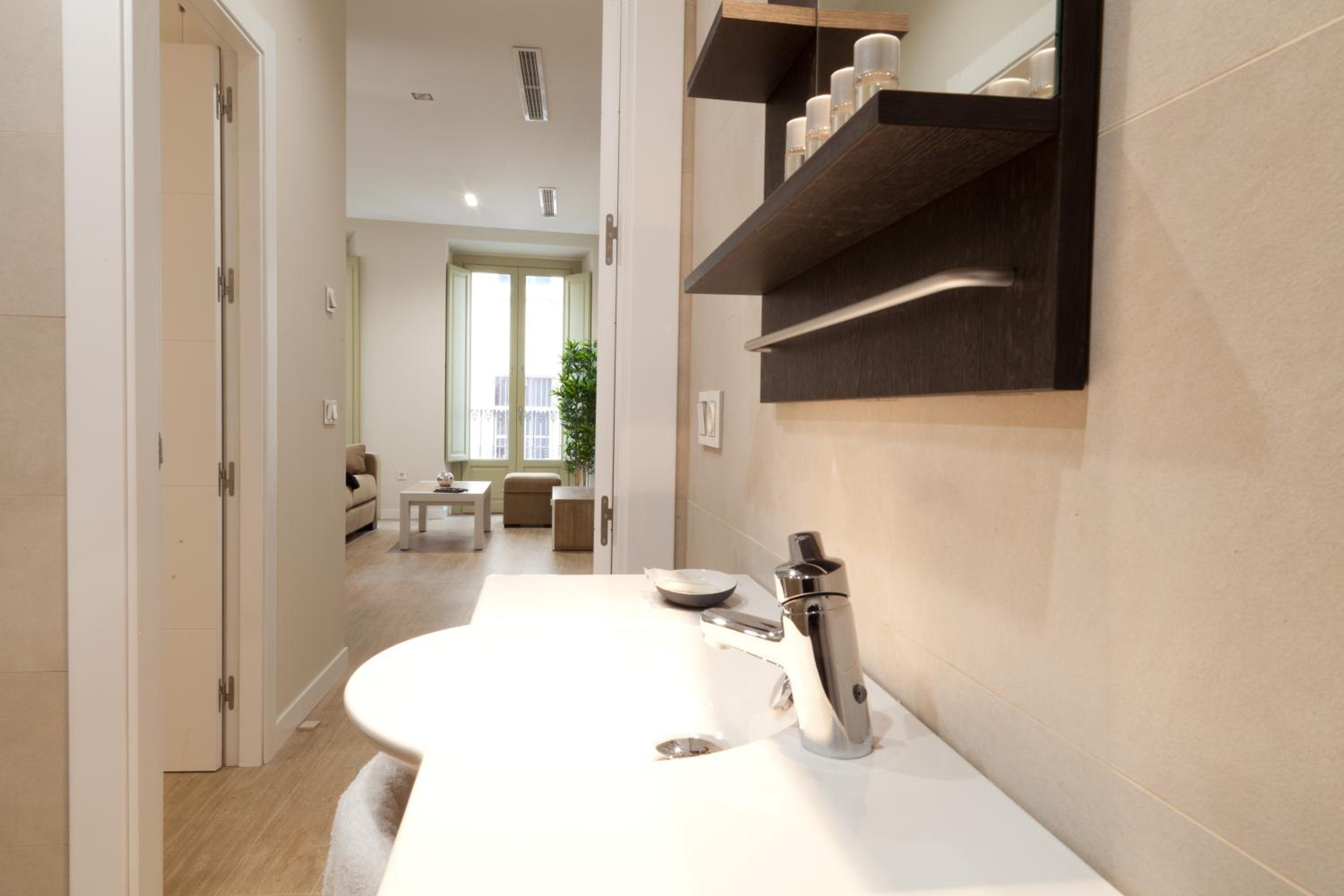 Apartamentos Pinar Málaga Centro - Carretería