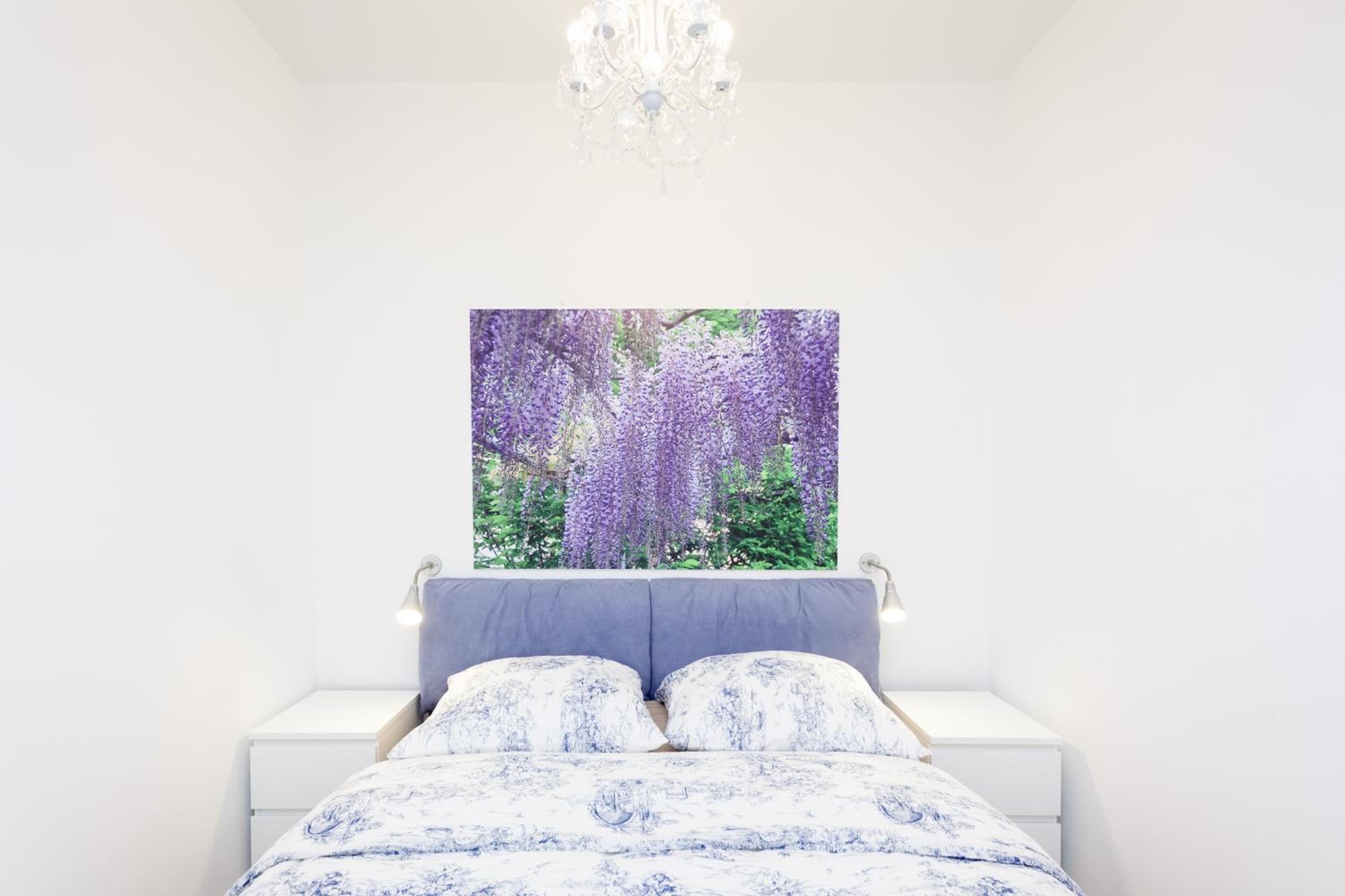 Lofty Torstr Apartments, 4 unique units from 1-3 bedrooms in Mitte, ideal for families & groups, from 2 up to 8 Guests