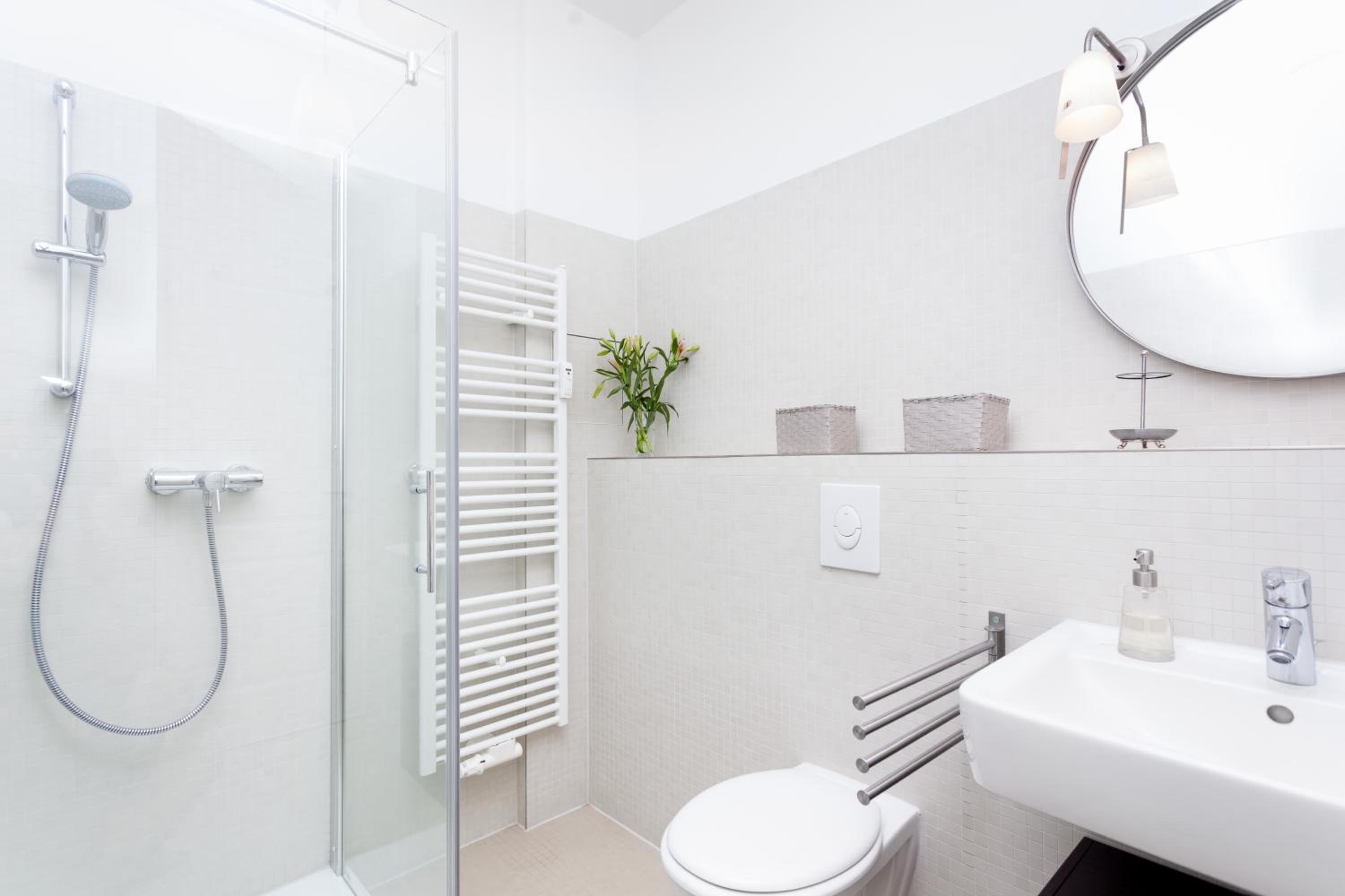 Lofty Torstr Apartments, 4 unique units from 1-3 bedrooms in Mitte, ideal for families & groups, from 2 up to 8 Guests
