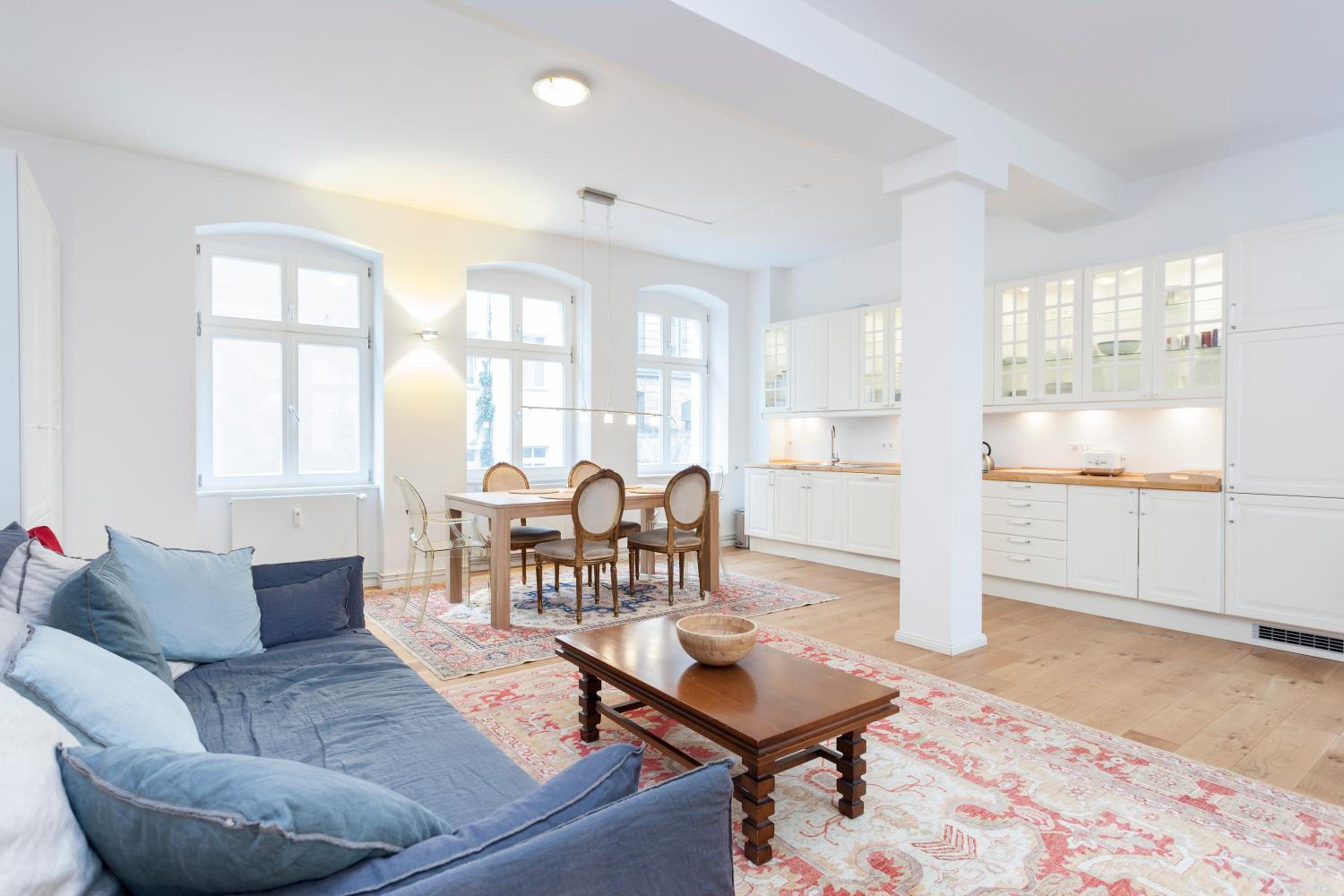 Lofty Torstr Apartments, 4 unique units from 1-3 bedrooms in Mitte, ideal for families & groups, from 2 up to 8 Guests