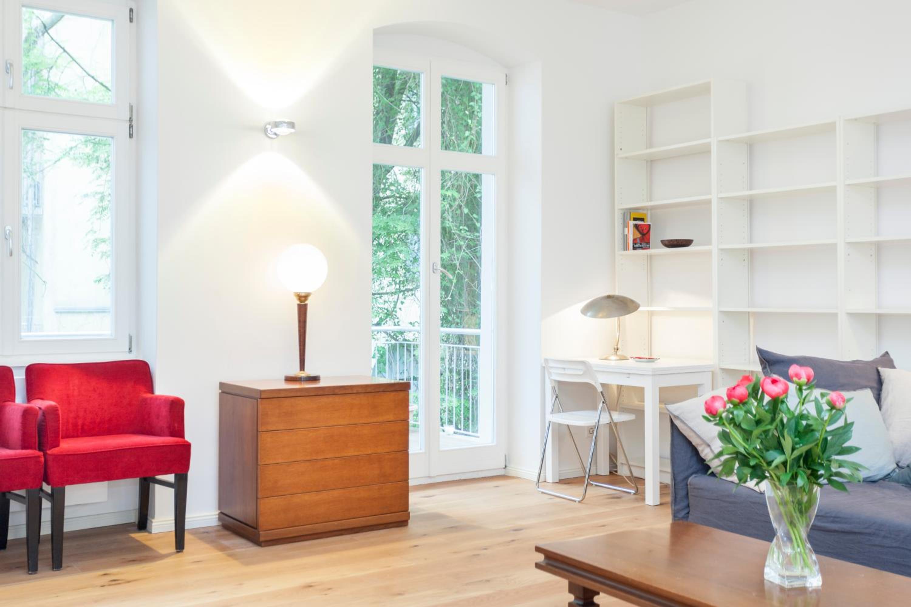 Lofty Torstr Apartments, 4 unique units from 1-3 bedrooms in Mitte, ideal for families & groups, from 2 up to 8 Guests