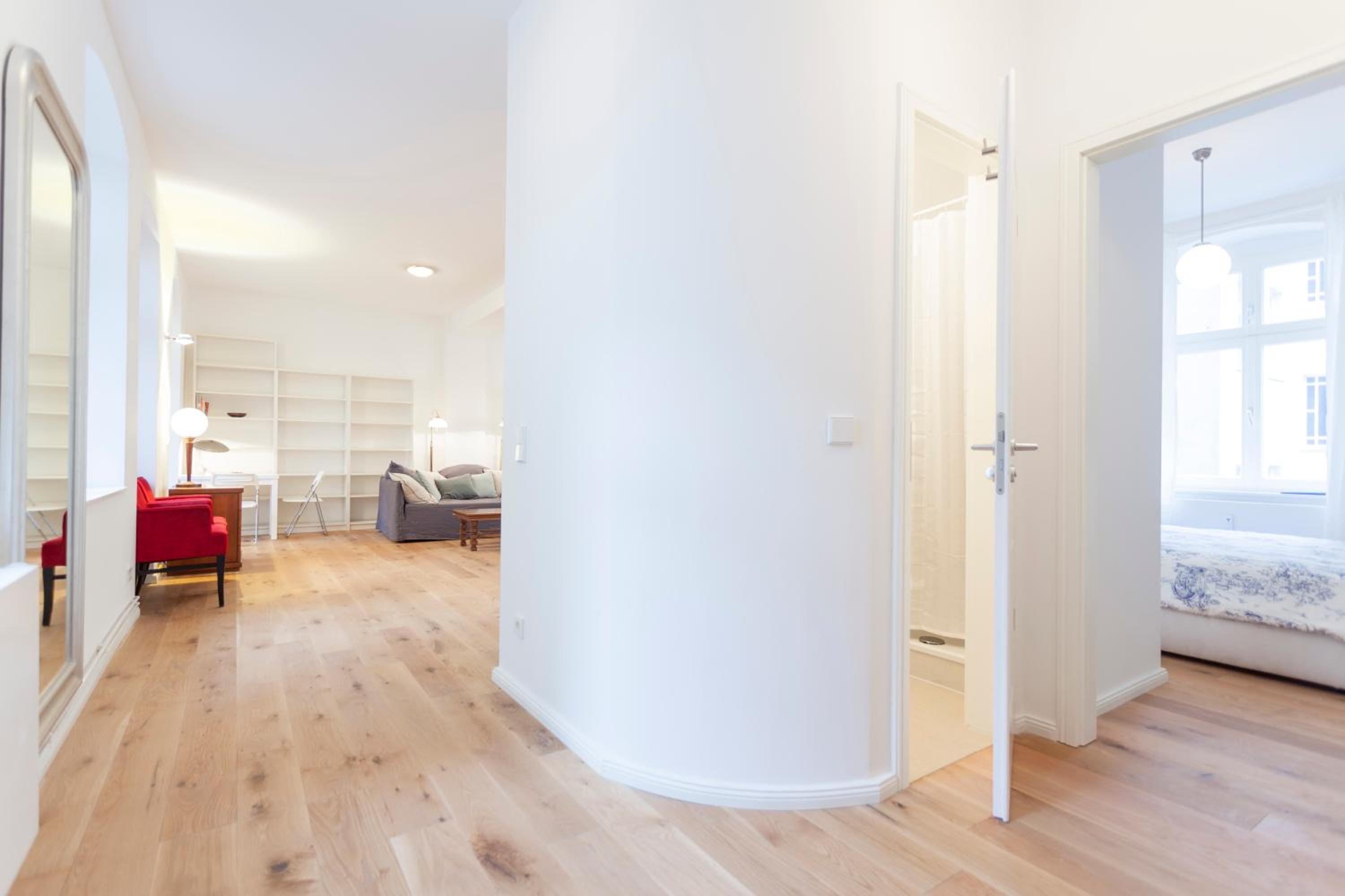 Lofty Torstr Apartments, 4 unique units from 1-3 bedrooms in Mitte, ideal for families & groups, from 2 up to 8 Guests