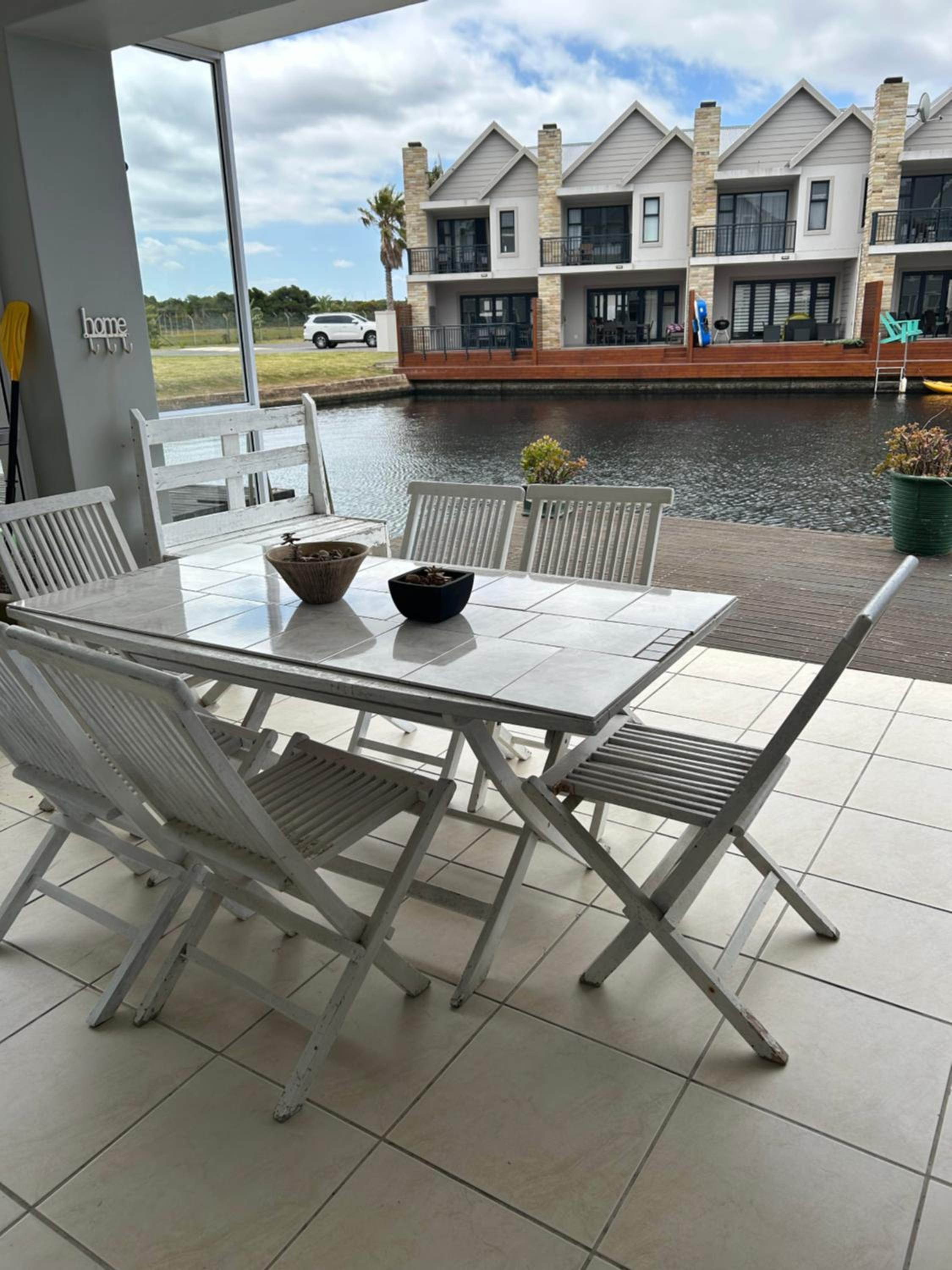 Waters Edge Guest House