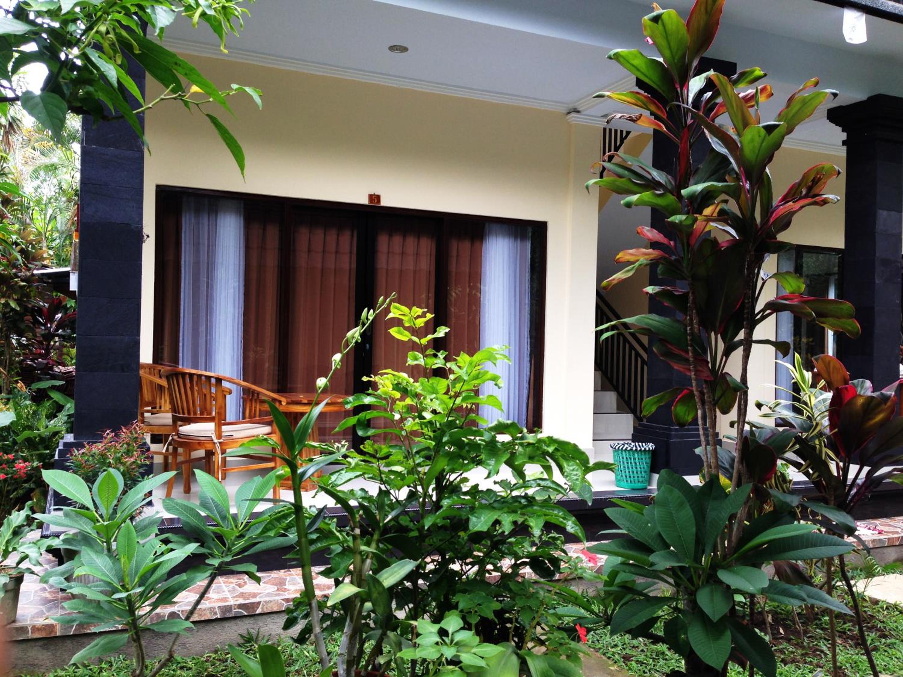 Photo 6