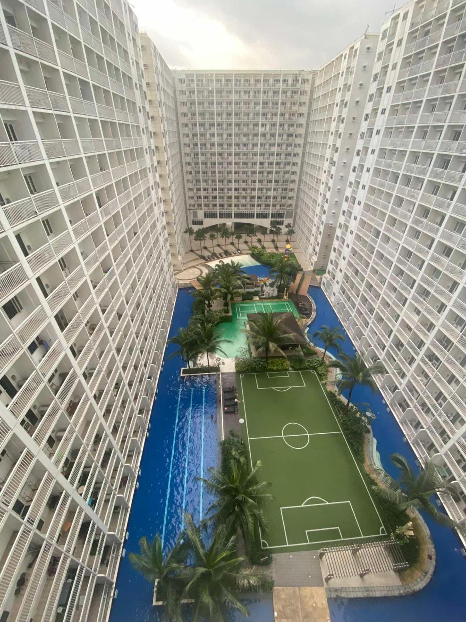 Spacious 2BR Suites at MOA