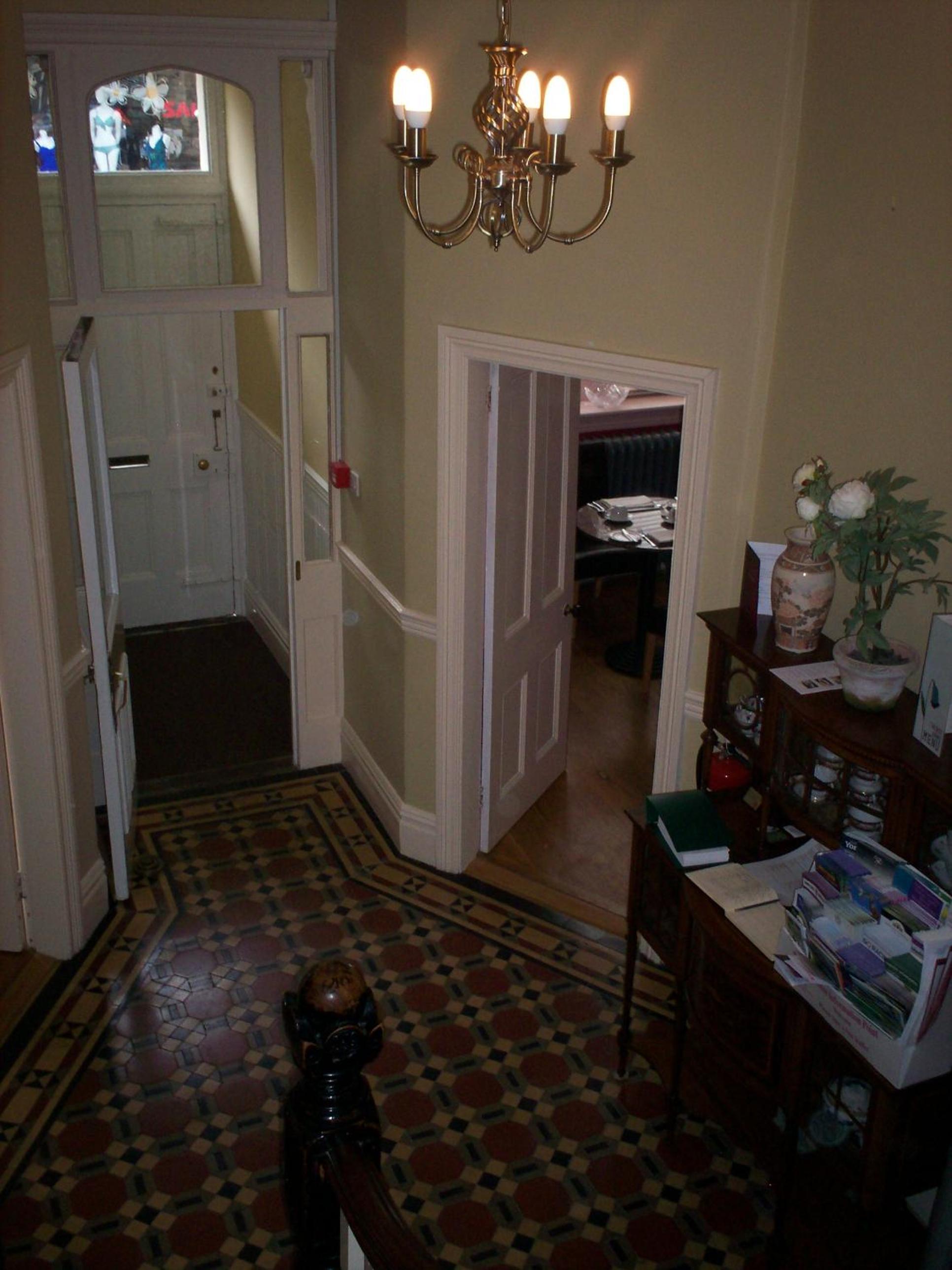 Photo 33