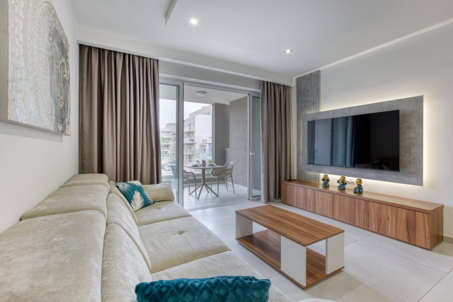Grand 3BED Burseley Terrace fl8 Swieqi by Homely