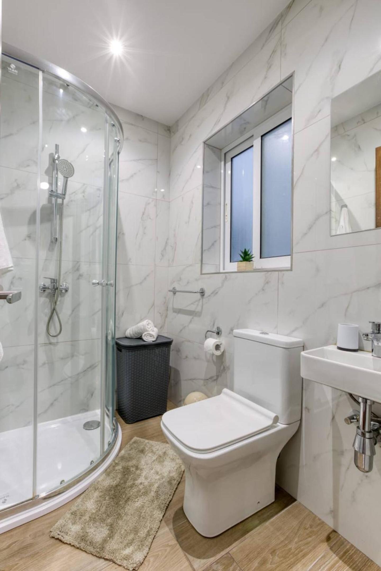 Grand 3BED Burseley Terrace fl8 Swieqi by Homely
