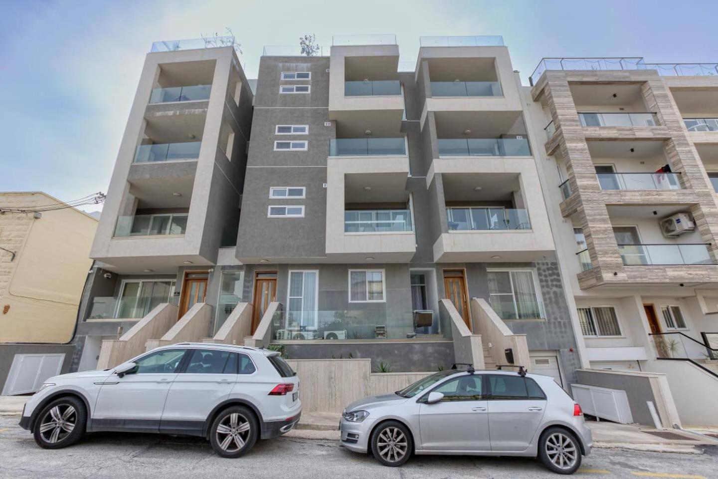 Grand 3BED Burseley Terrace fl8 Swieqi by Homely