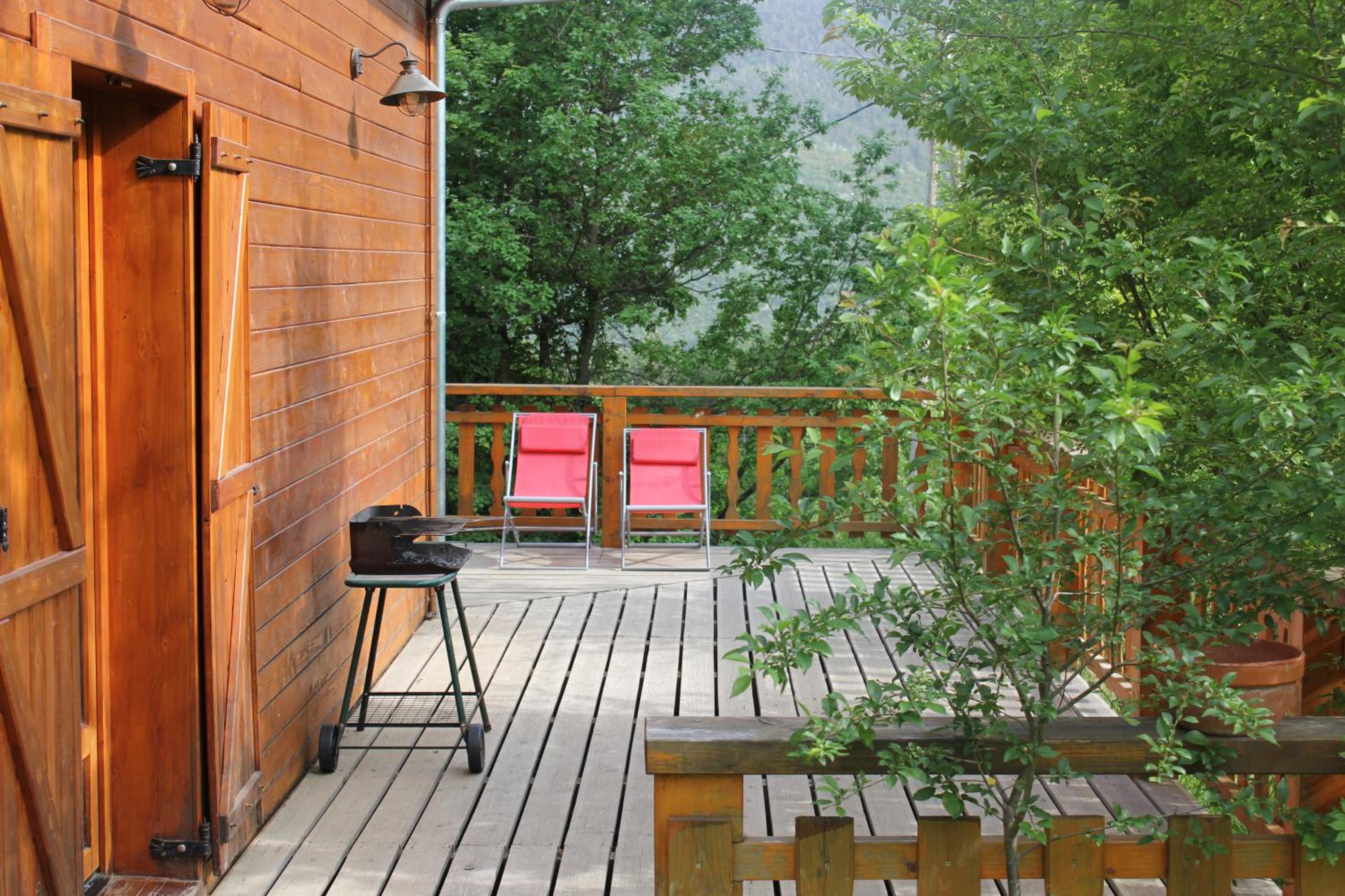 Photo 8