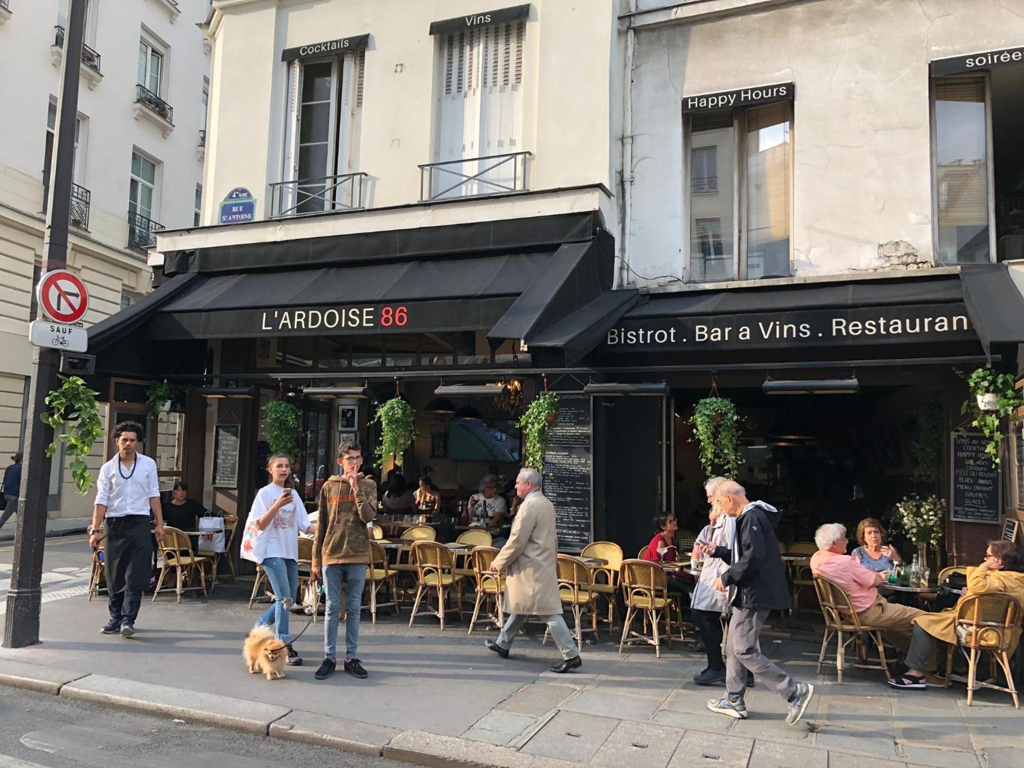 Charming getaway in Le MARAIS - OBERKAMPF working & living