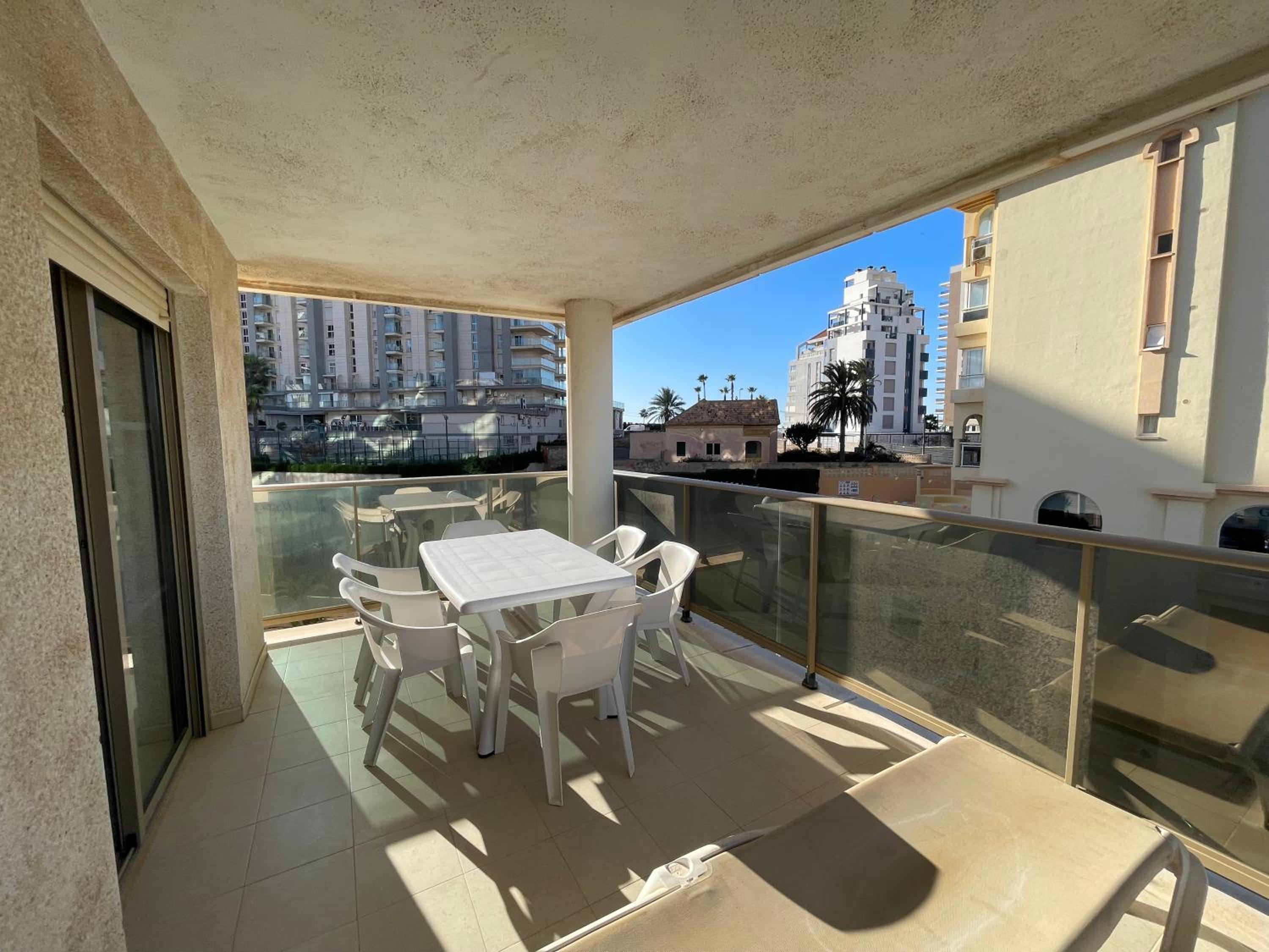 Apartamento Larimar 2 habitaciones , Piscina , Parking y vistas a la laguna