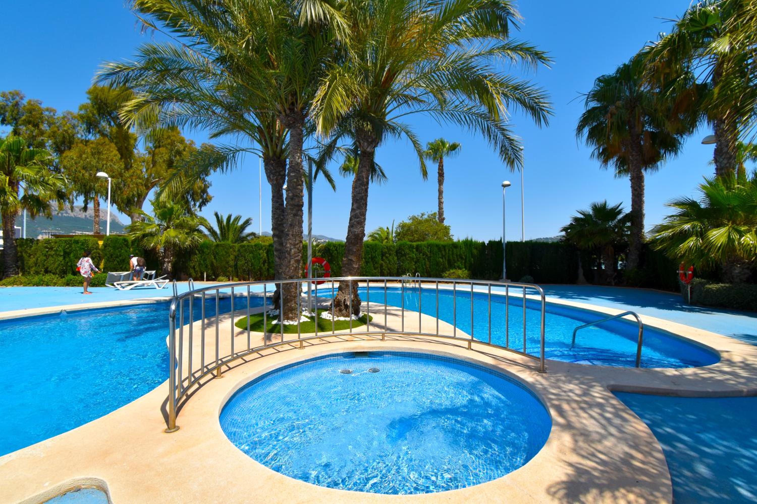 Apartamento Larimar 2 habitaciones , Piscina , Parking y vistas a la laguna