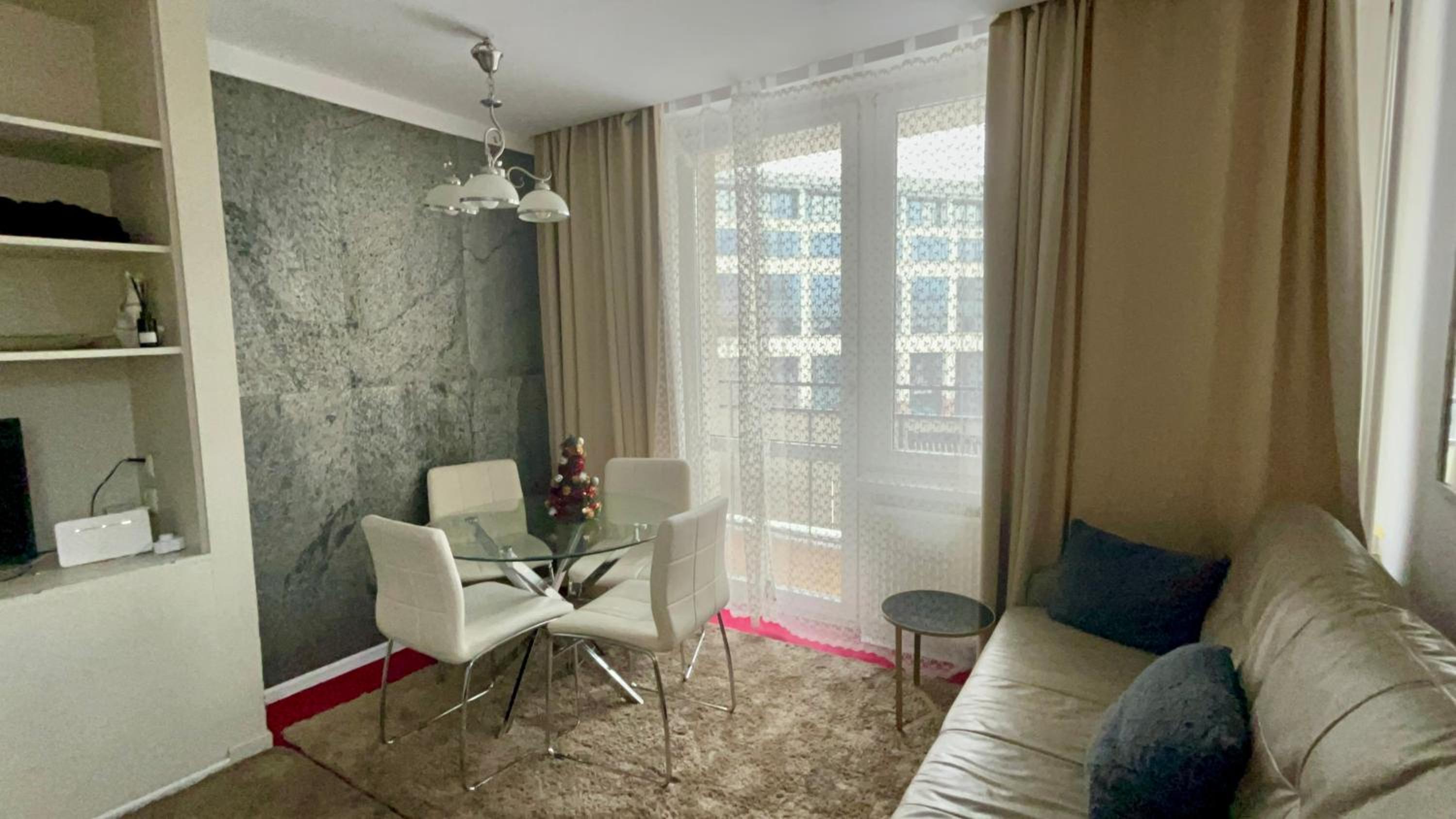 Perfect location two bedrooms with balkony