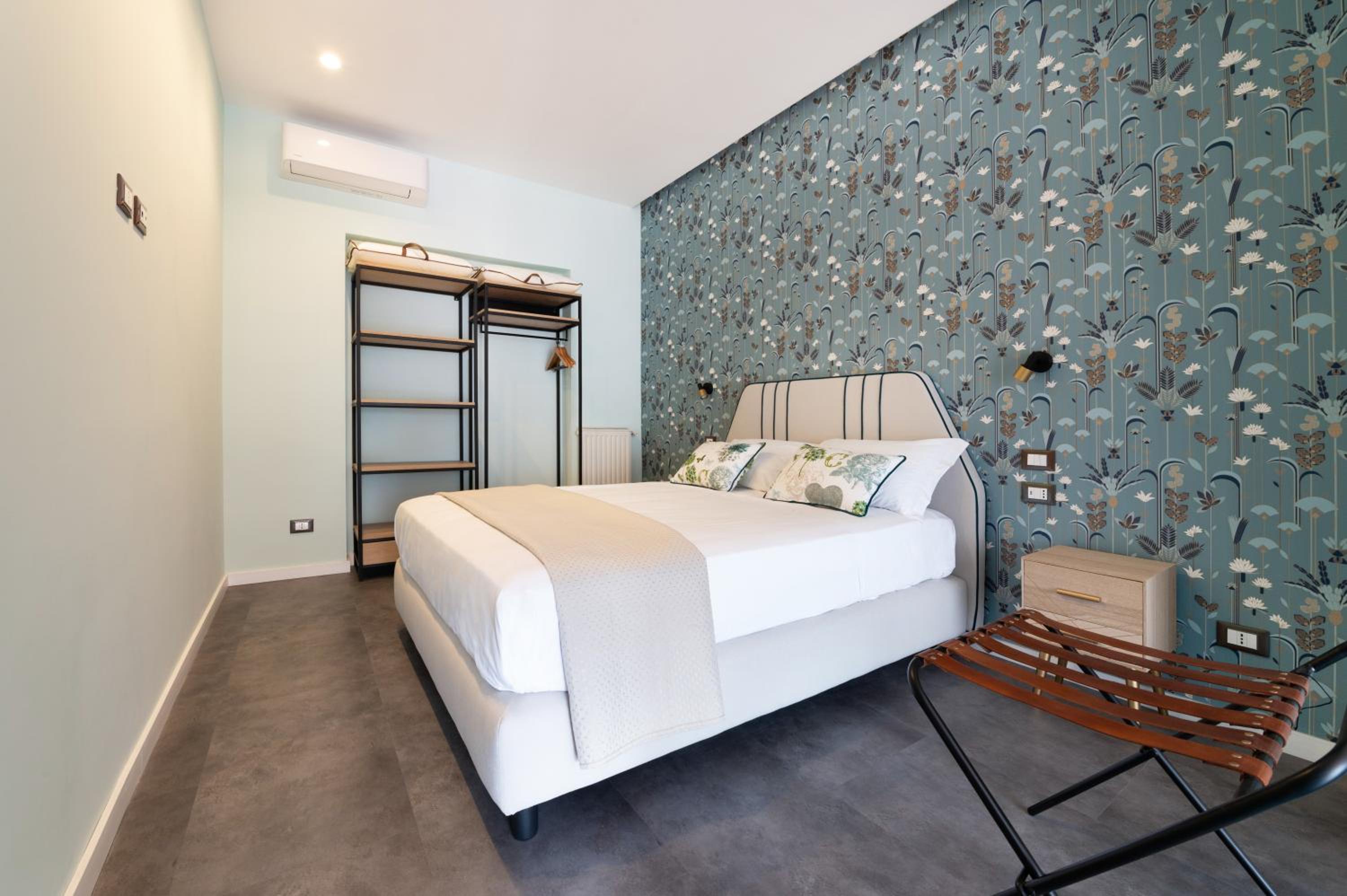 A I R Sorrento Luxury House