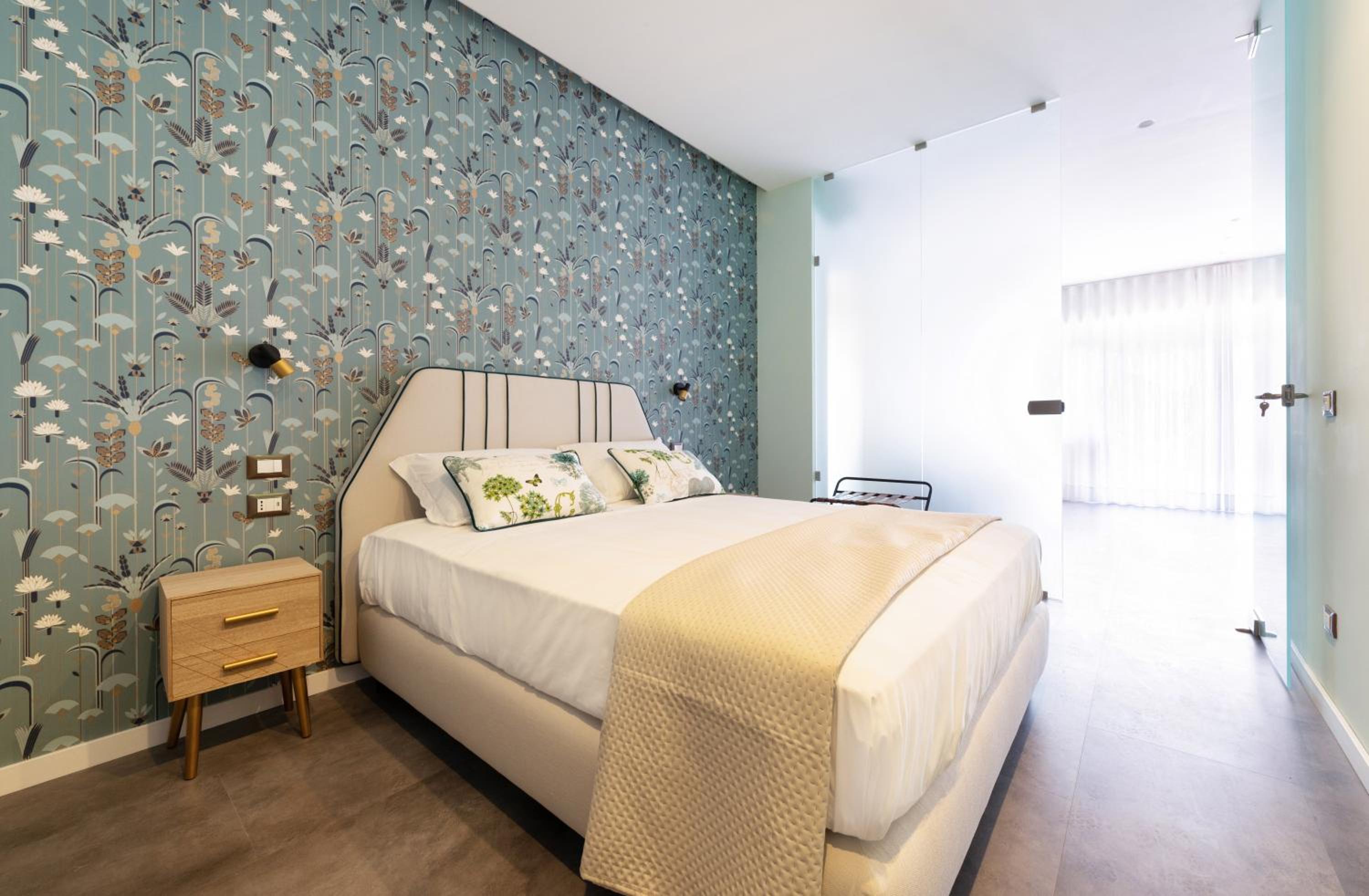 A I R Sorrento Luxury House