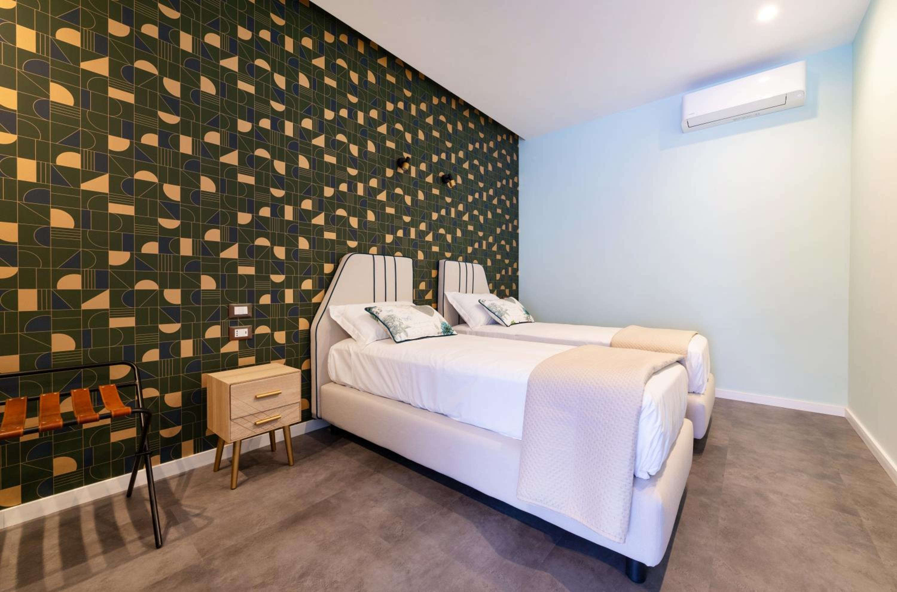 A I R Sorrento Luxury House