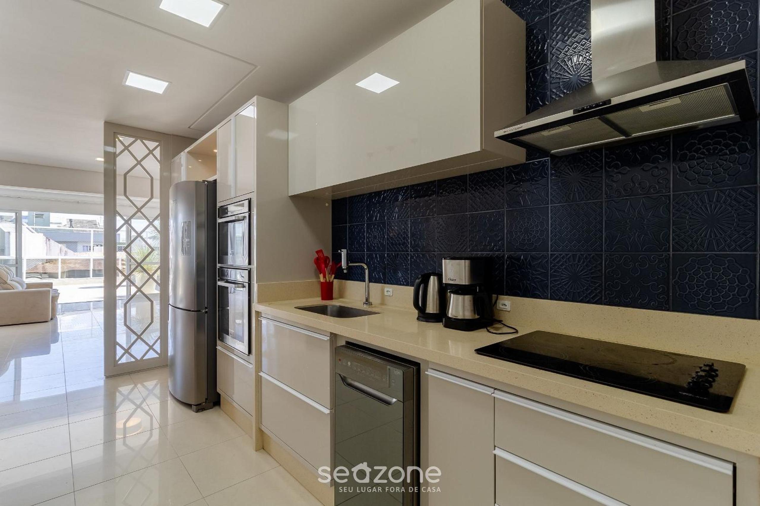 Apartment w/ Barbecue 160m from the Beach RGL0304