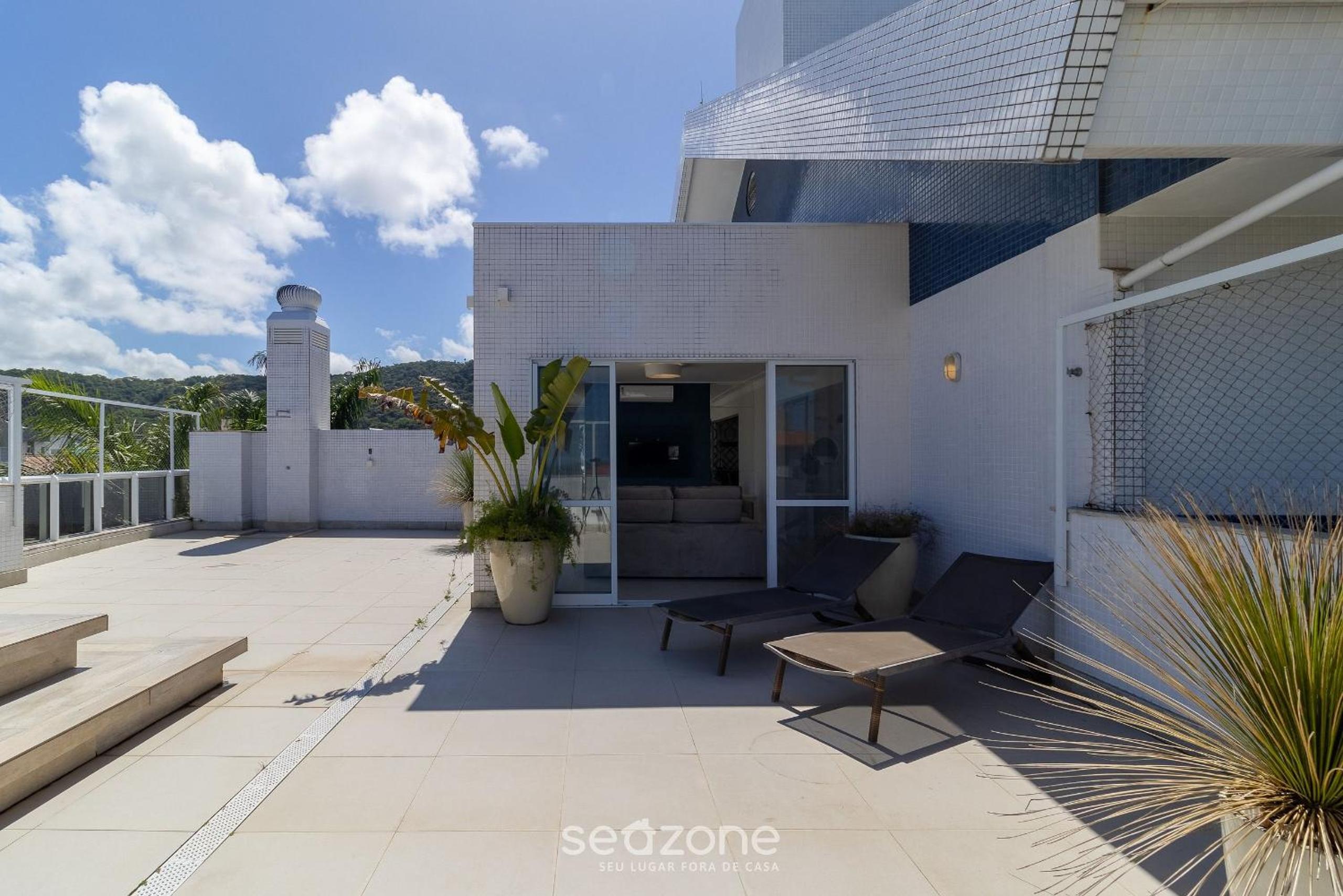 Apartment w/ Barbecue 160m from the Beach RGL0304