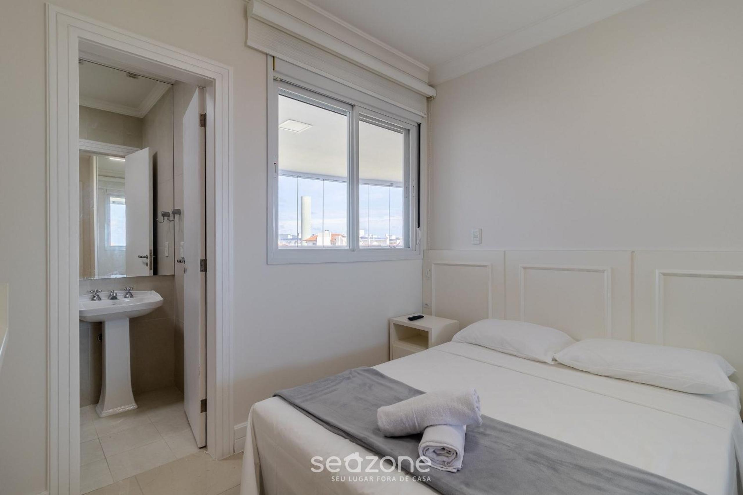 Apartment w/ Barbecue 160m from the Beach RGL0304