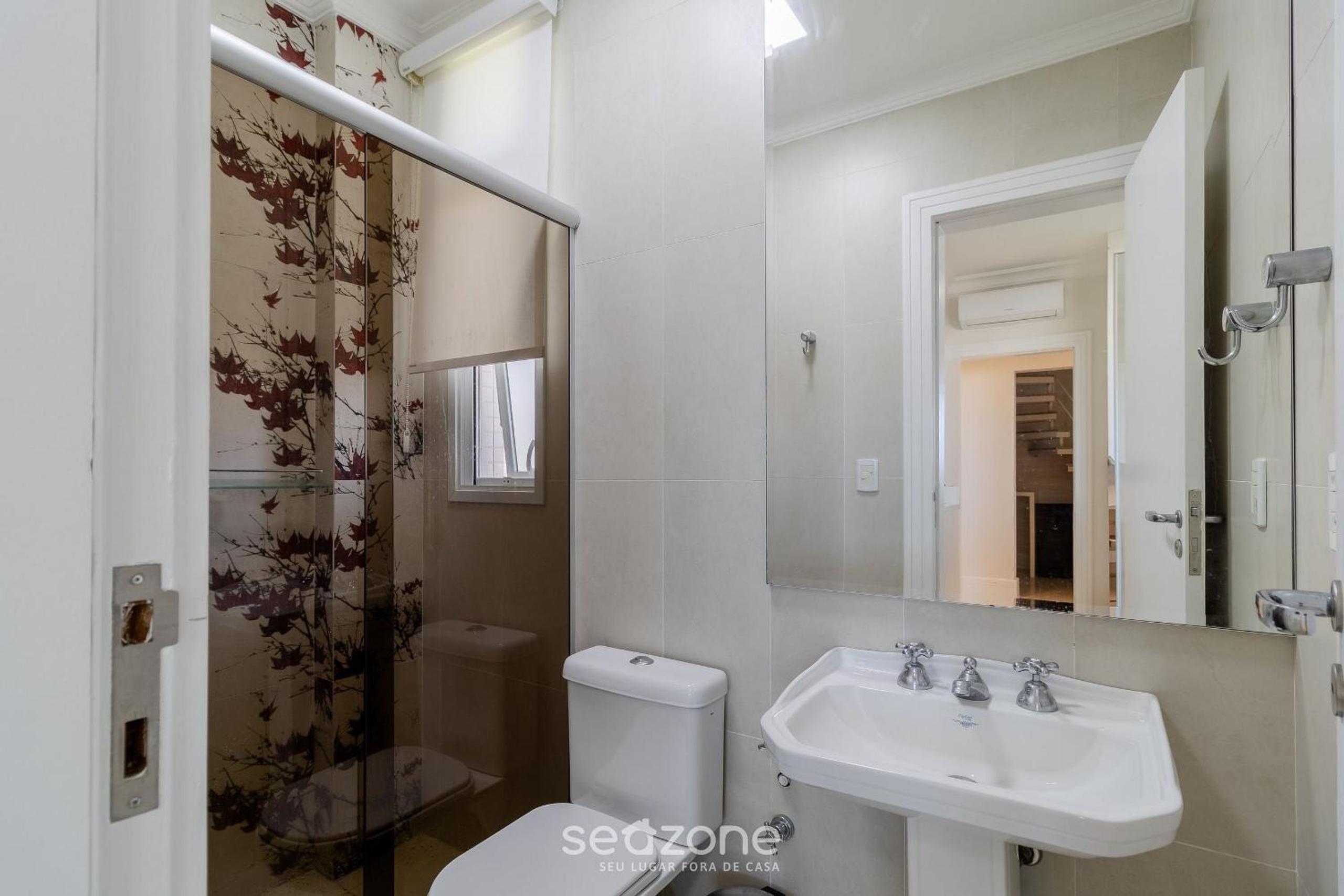 Apartment w/ Barbecue 160m from the Beach RGL0304