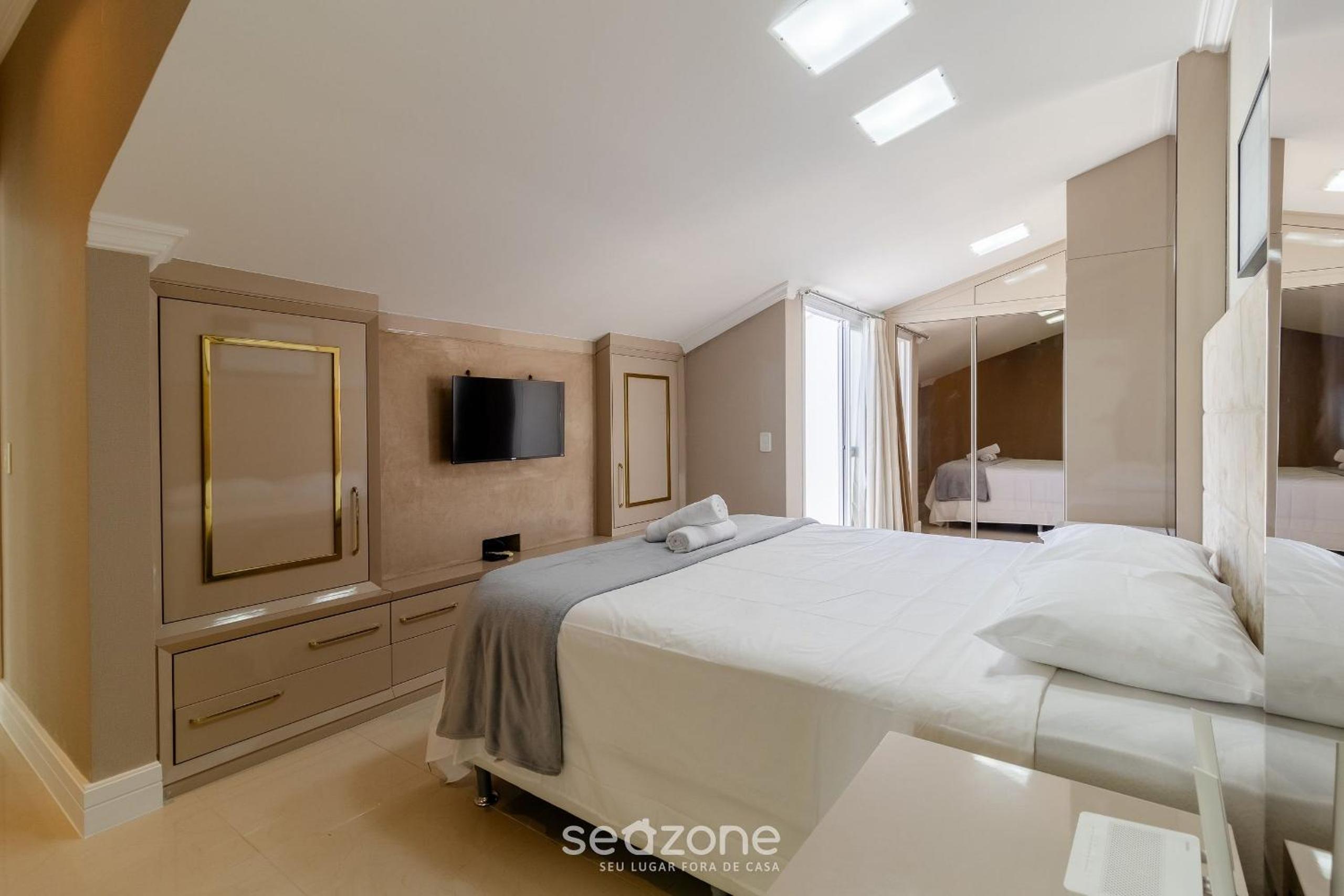 Apartment w/ Barbecue 160m from the Beach RGL0304