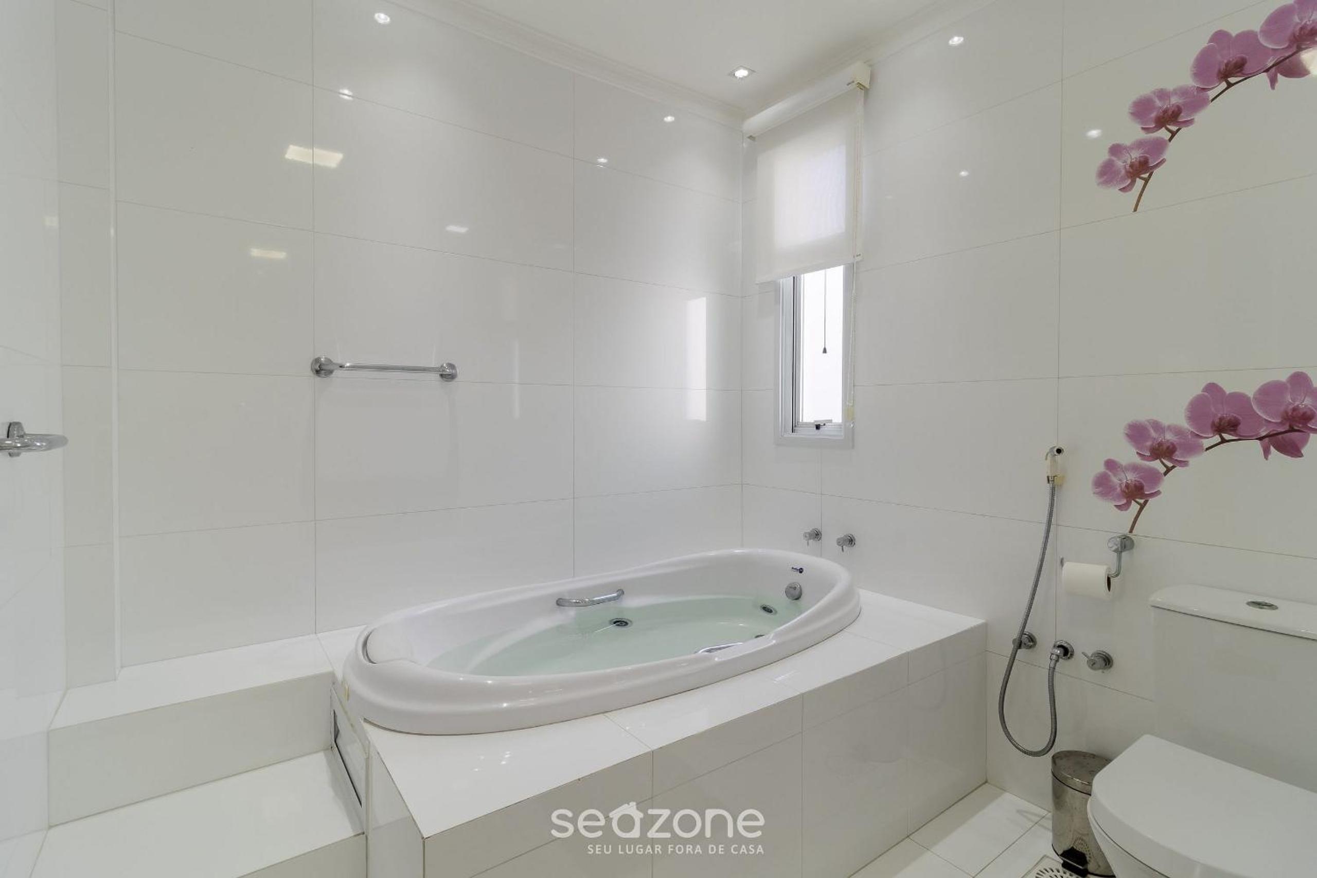 Apartment w/ Barbecue 160m from the Beach RGL0304