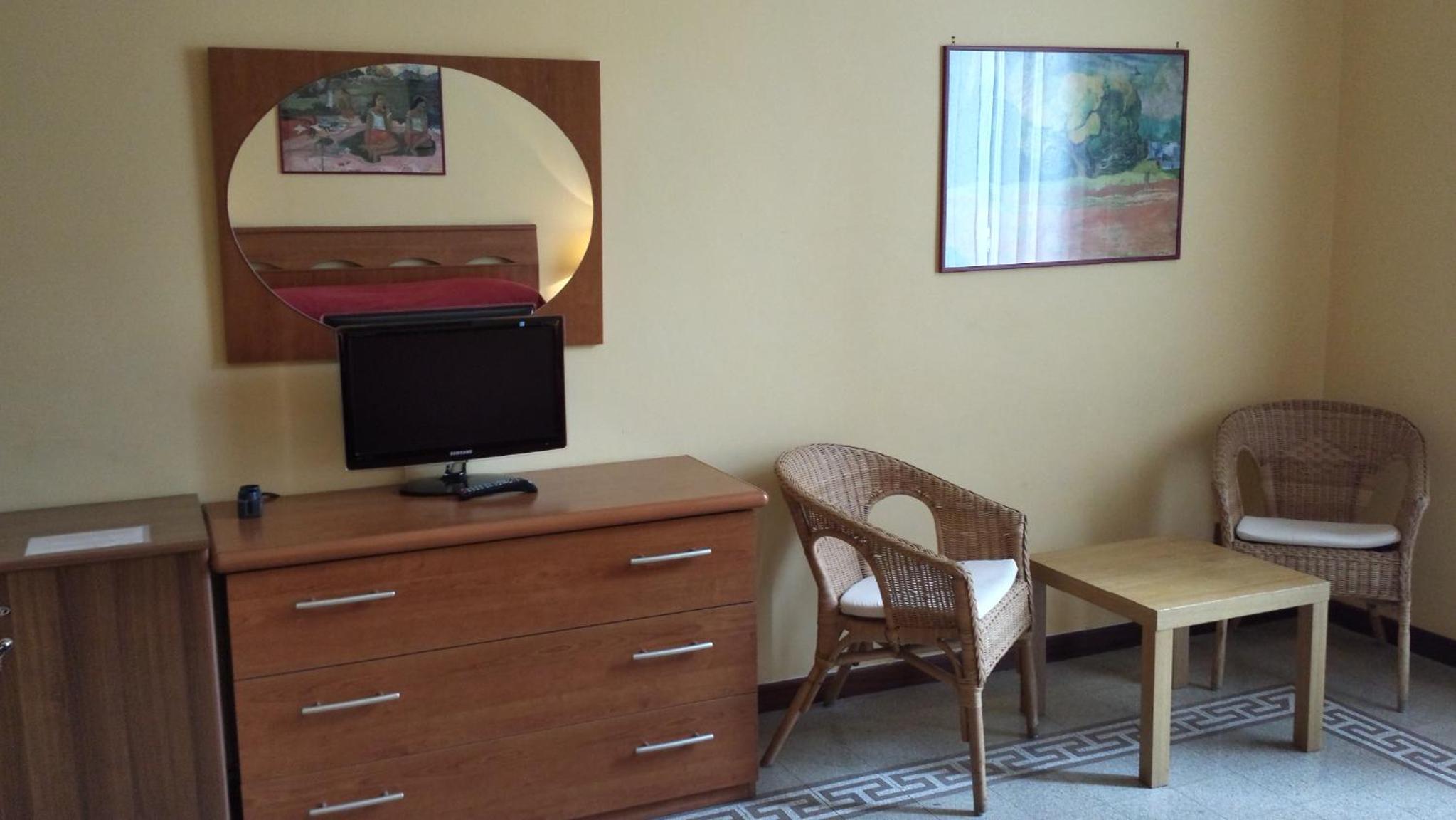 hotel room