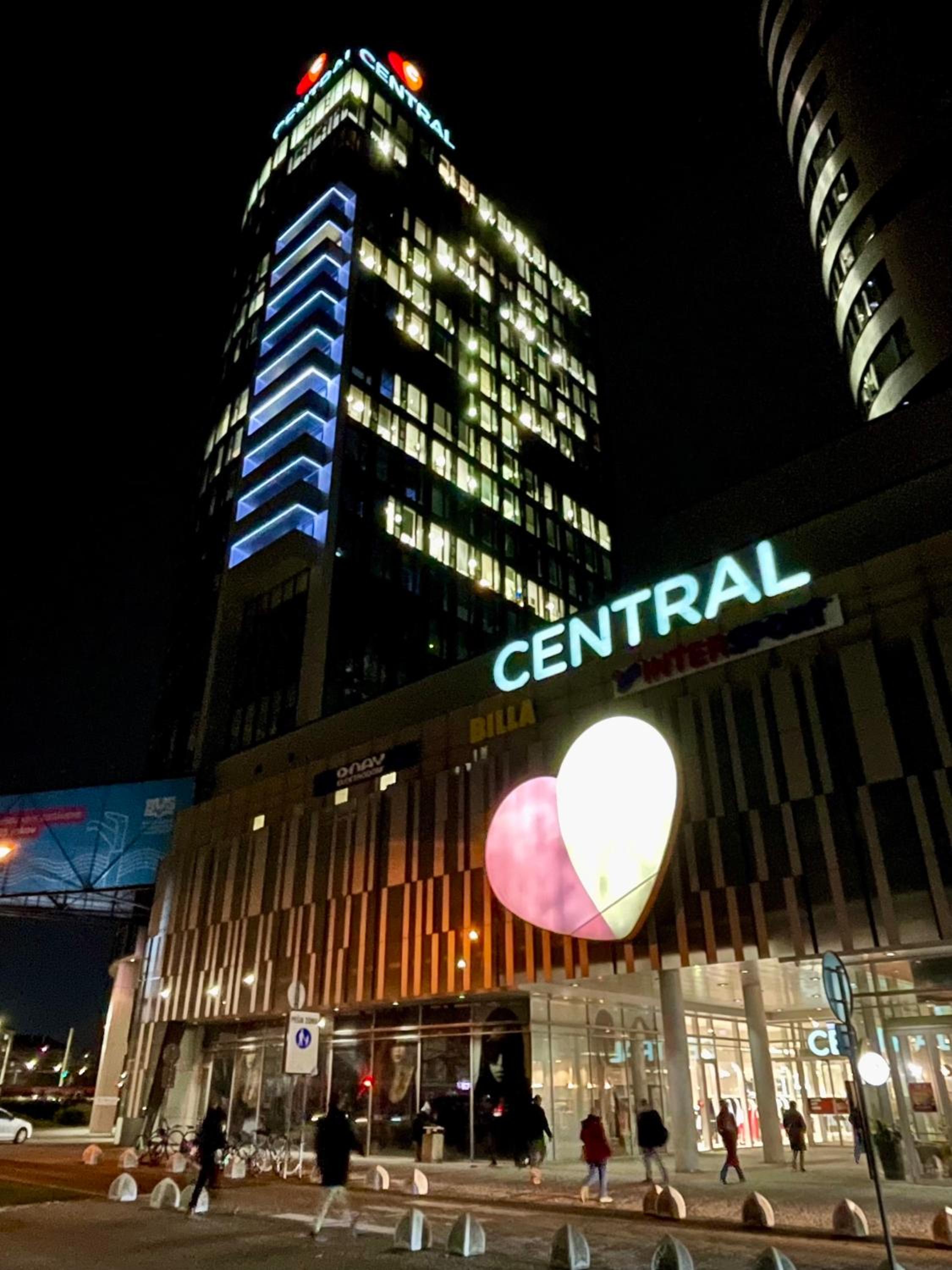 Central HUB