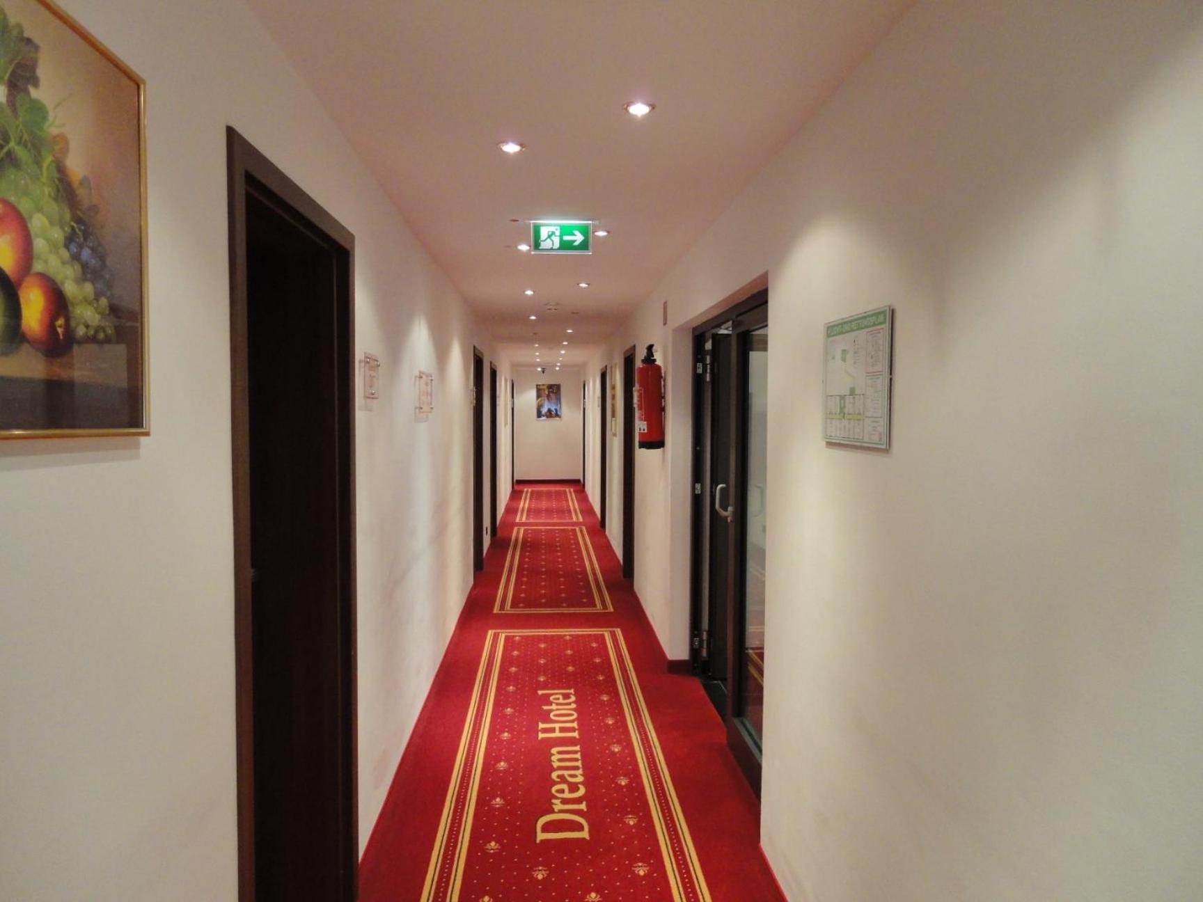 Grand Hotel Dream Main City Center - Property Image 14
